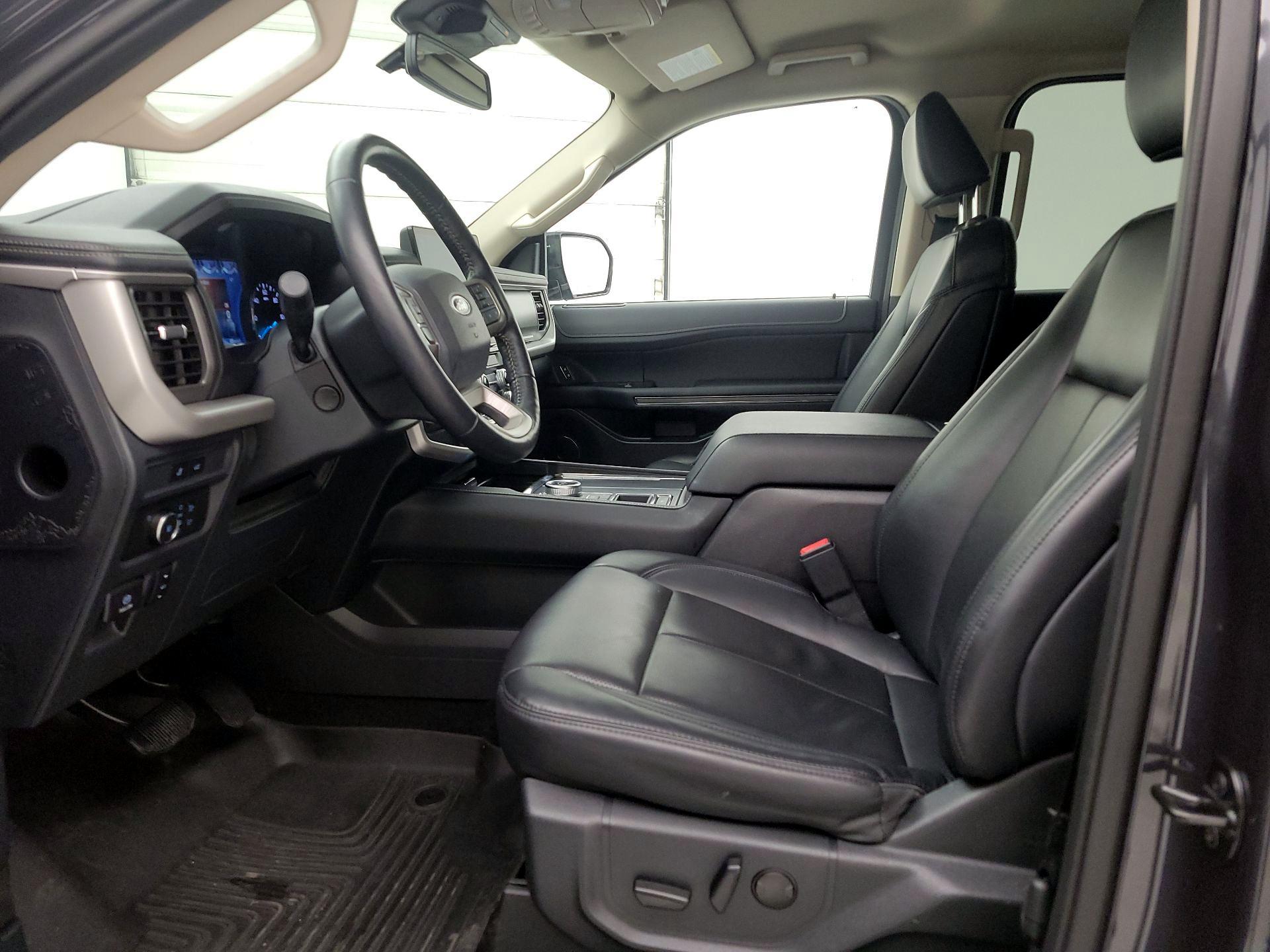 Thumbnail: 2022 Ford Expedition - 11