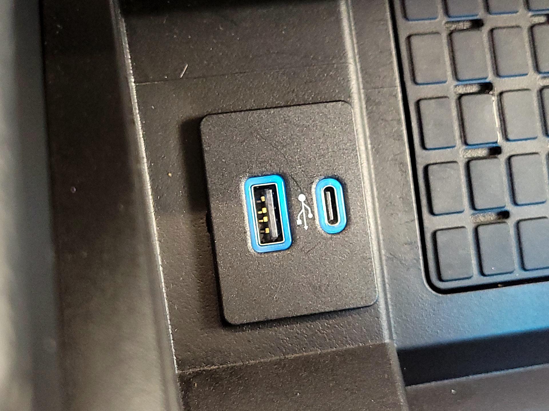 Thumbnail: 2022 Ford Expedition - 19