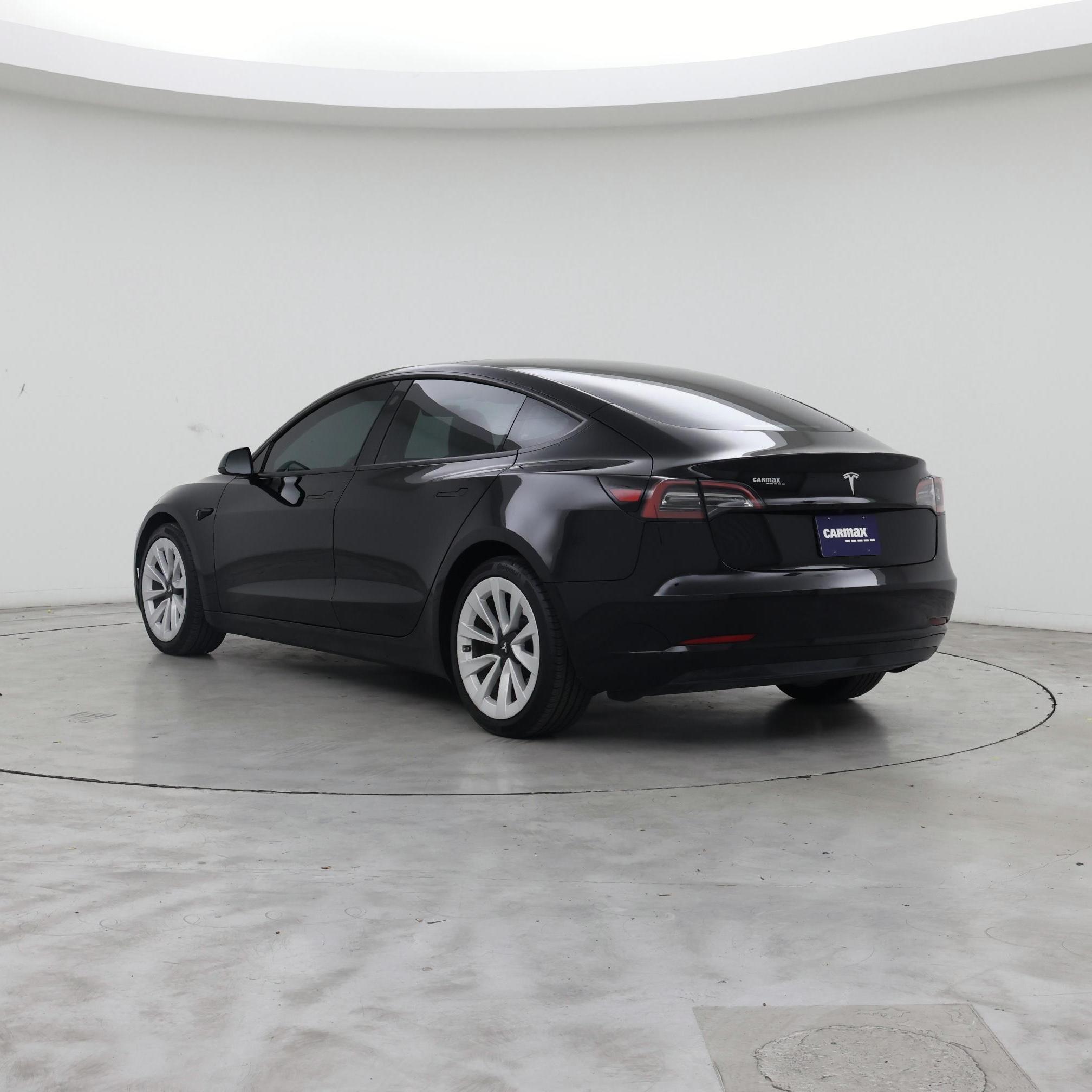 Thumbnail: 2023 Tesla Model 3 - 2