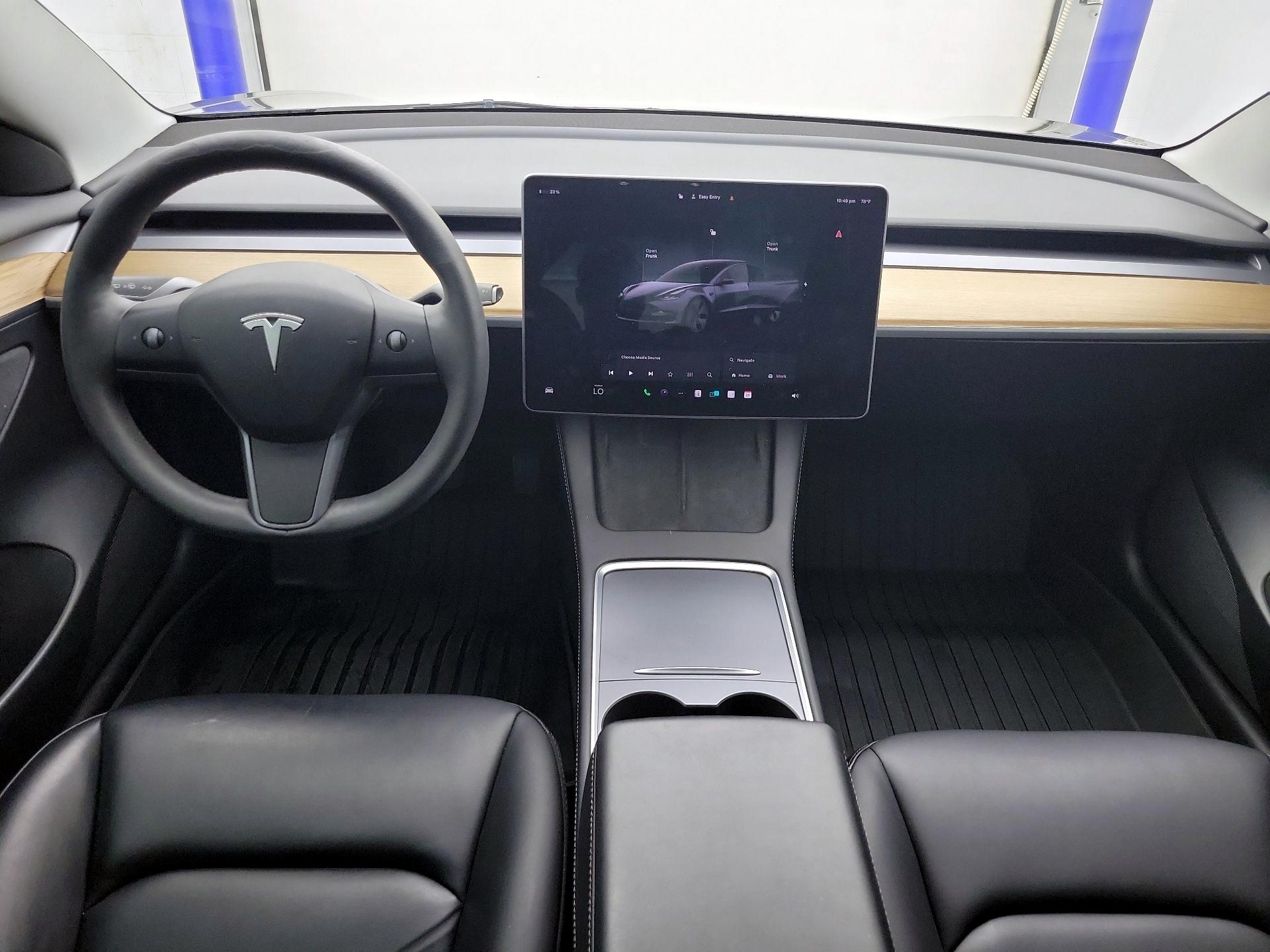 Thumbnail: 2023 Tesla Model 3 - 9