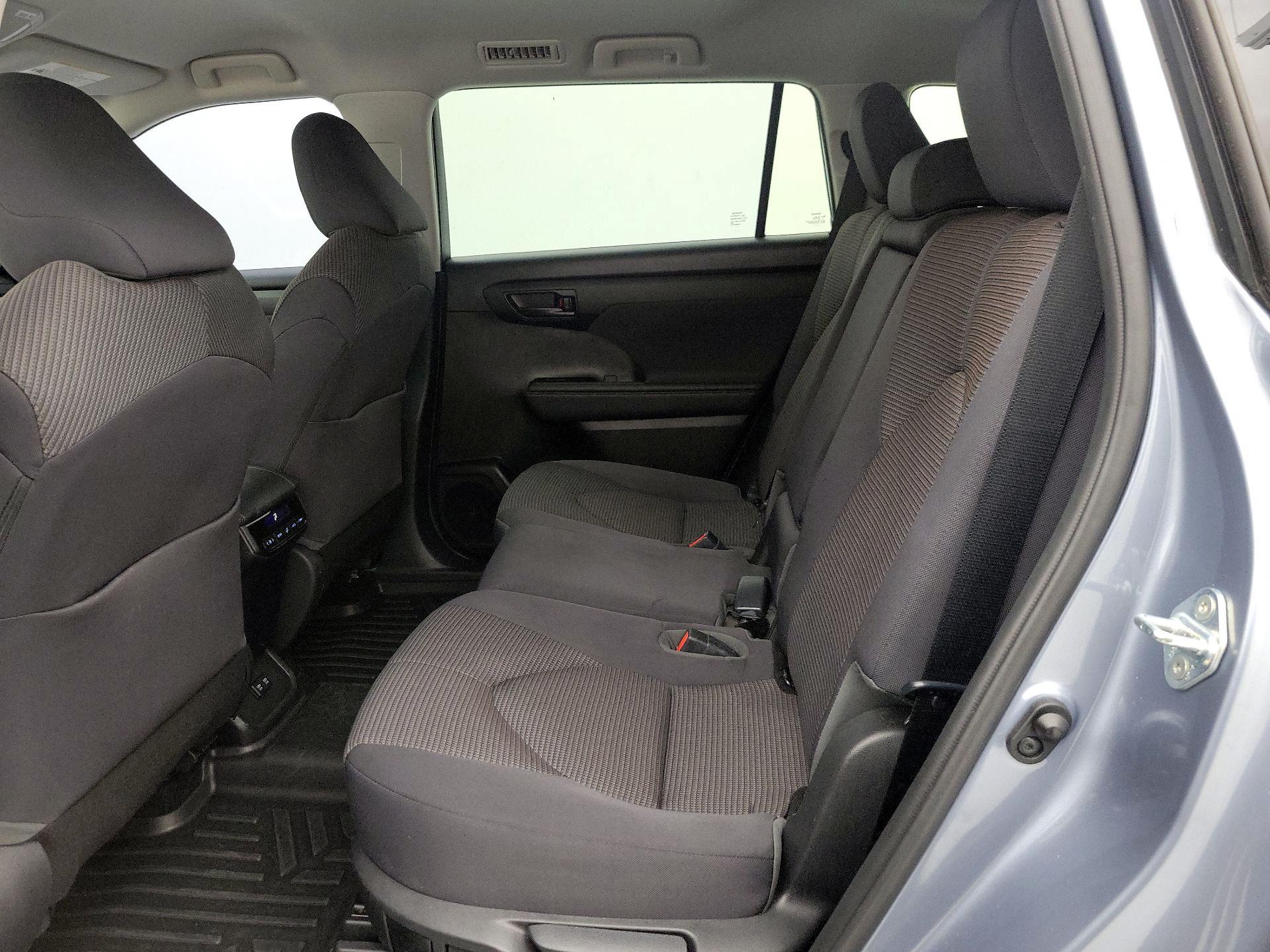 Thumbnail: 2020 Toyota Highlander - 19