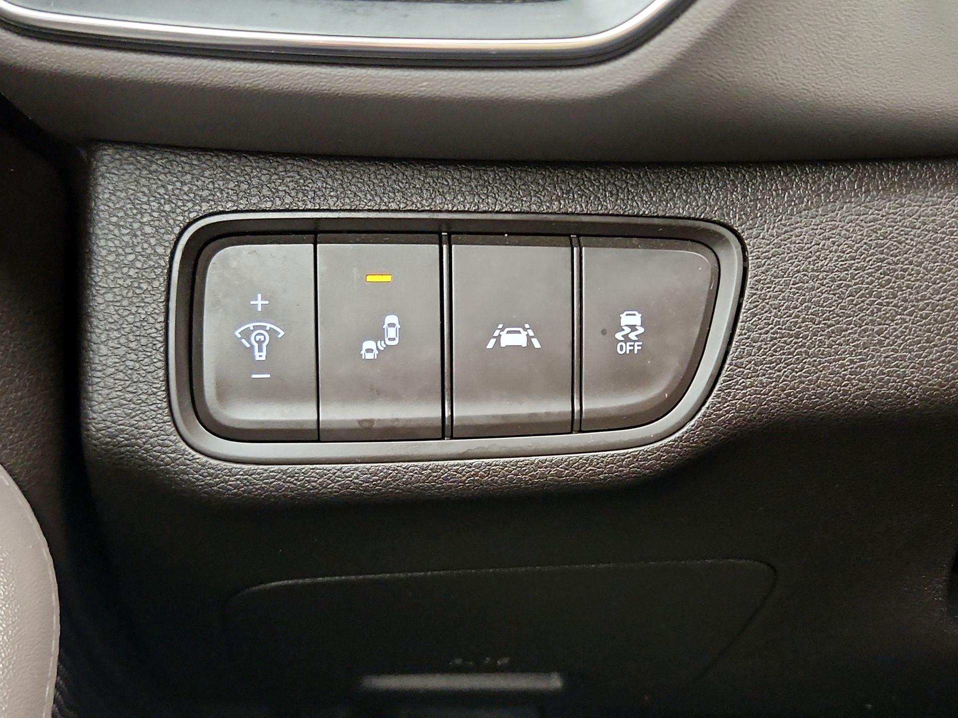 Thumbnail: 2019 Hyundai Santa Fe - 13