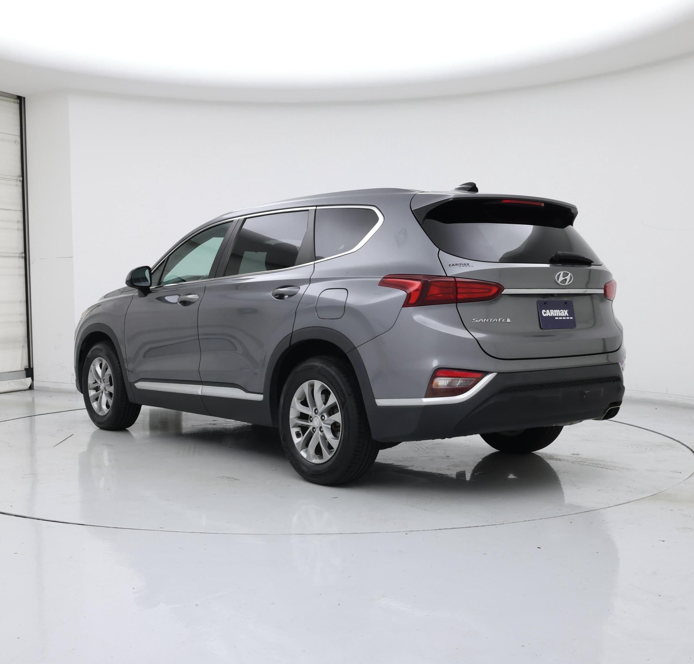 Thumbnail: 2019 Hyundai Santa Fe - 2