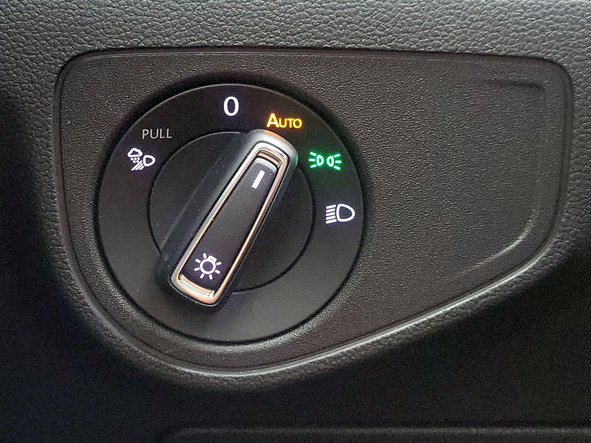 Thumbnail: 2022 Volkswagen Atlas - 13