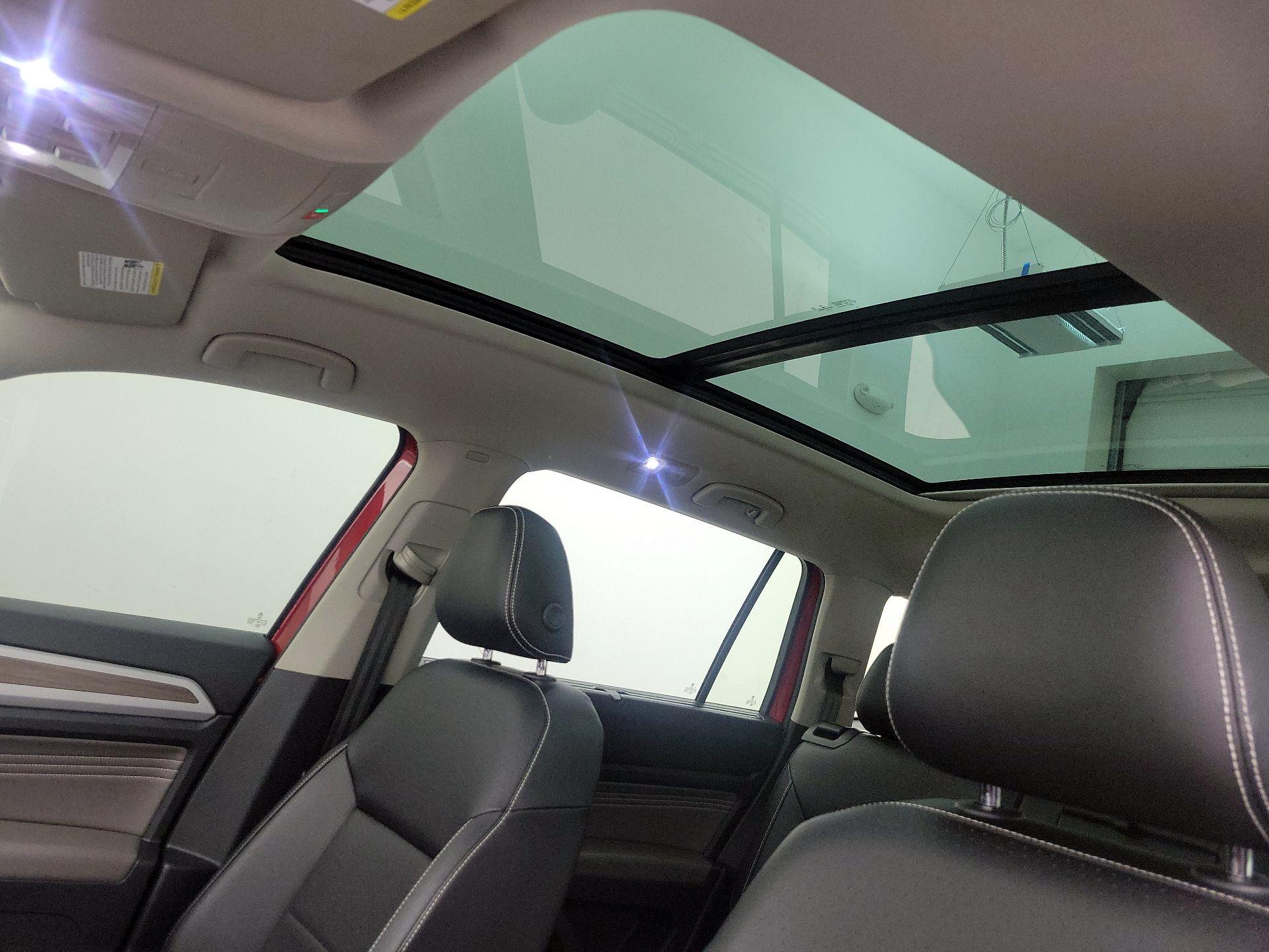 Thumbnail: 2022 Volkswagen Atlas - 19