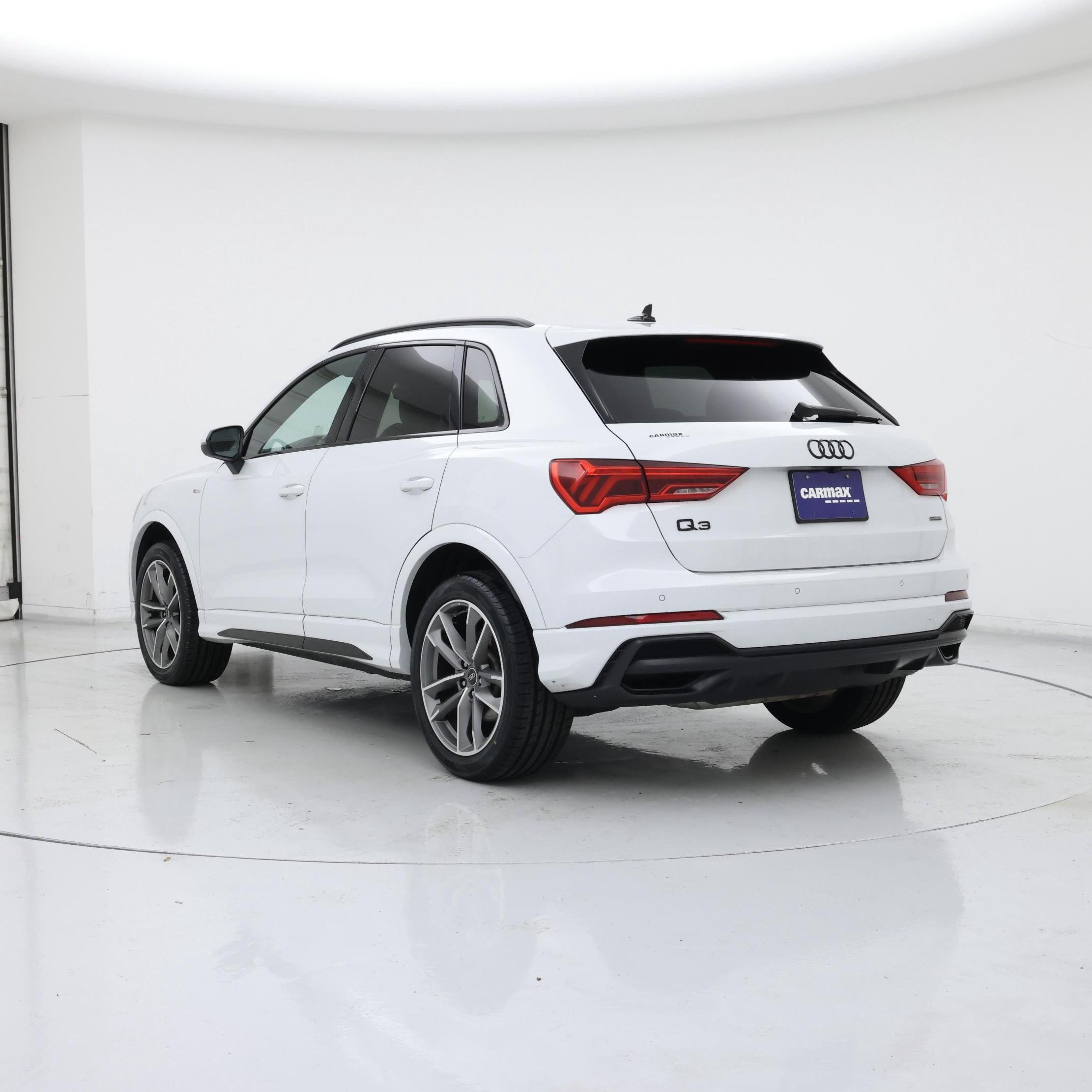 Thumbnail: 2022 Audi Q3 - 2