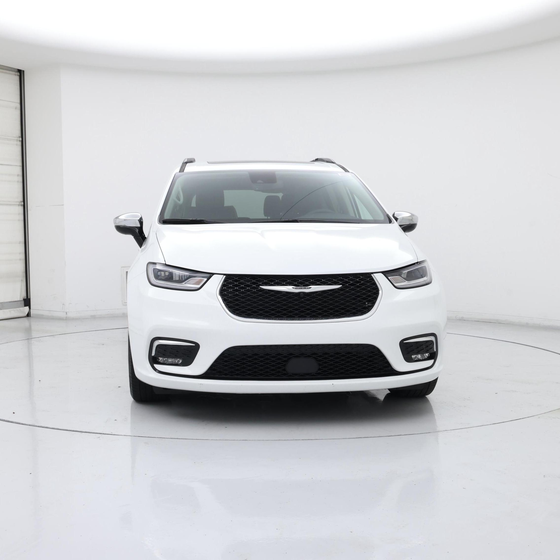 Thumbnail: 2023 Chrysler Pacifica - 5