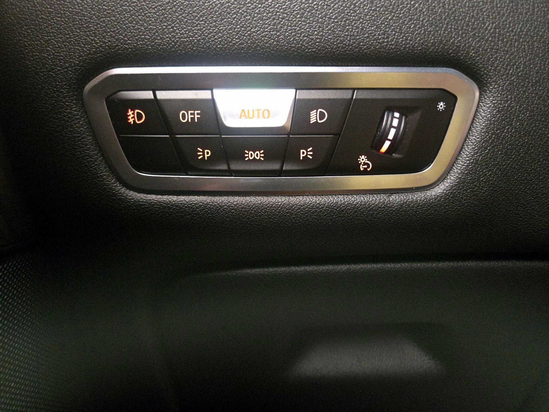 Thumbnail: 2021 BMW X5 - 13