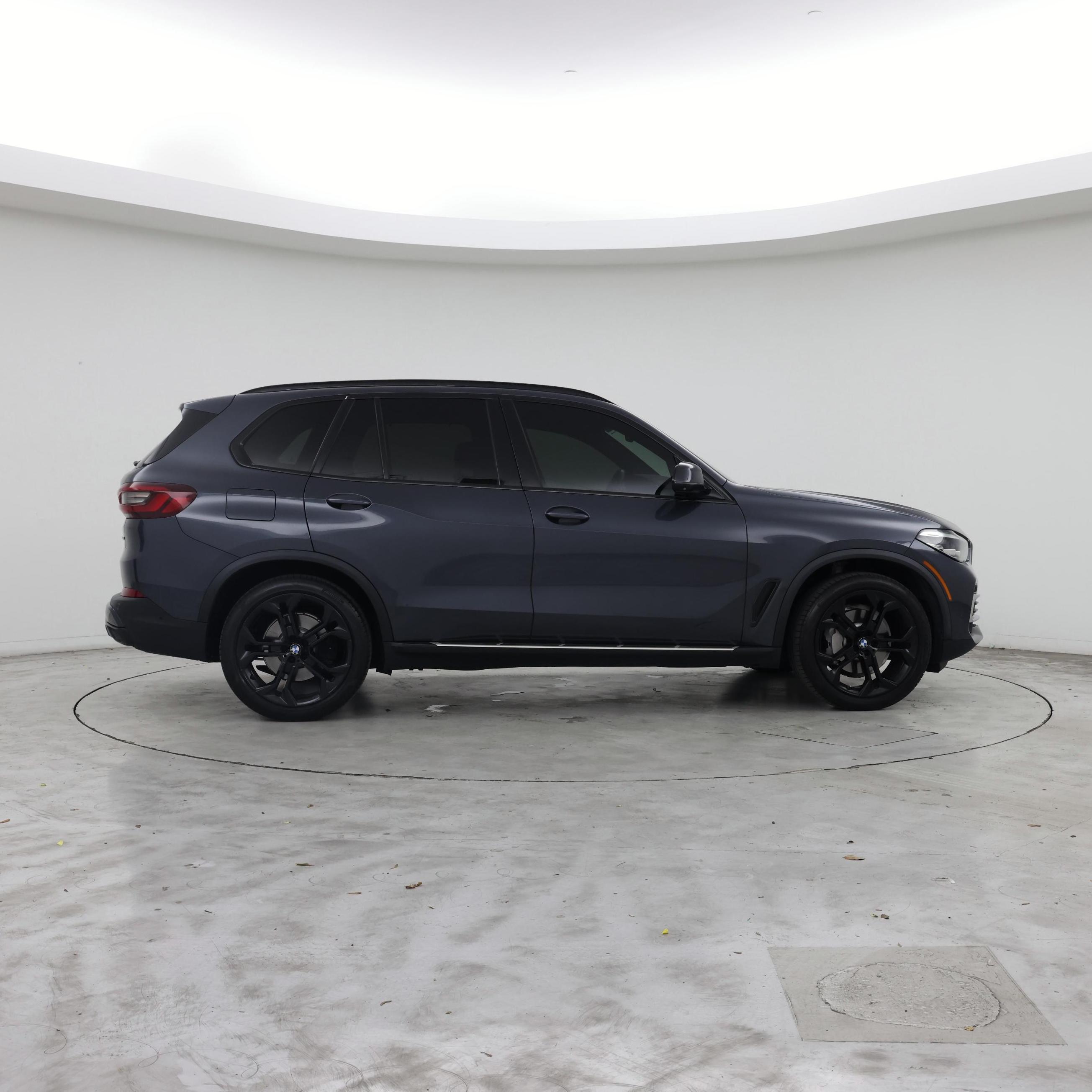 Thumbnail: 2021 BMW X5 - 7