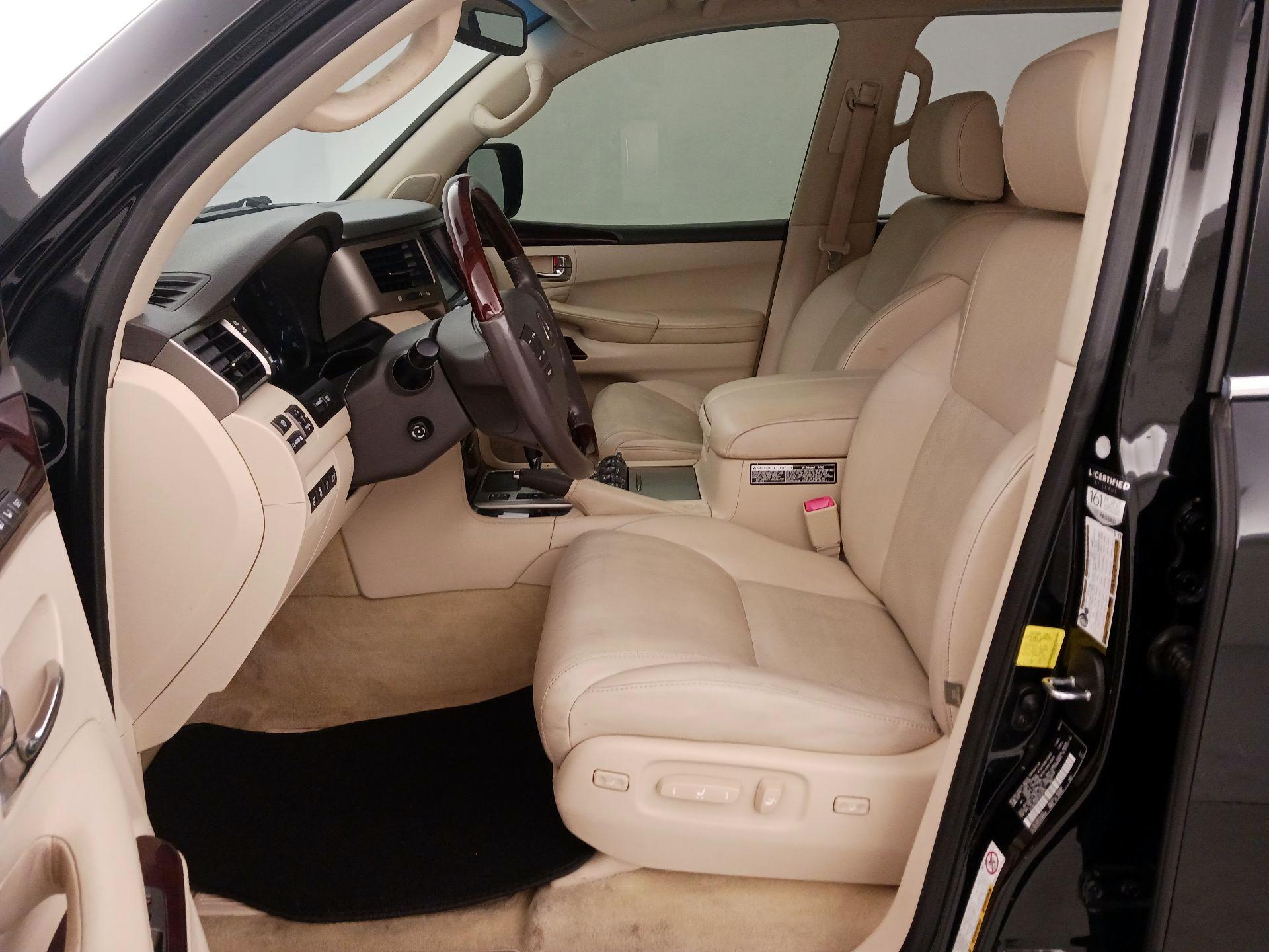 Thumbnail: 2015 Lexus LX - 11