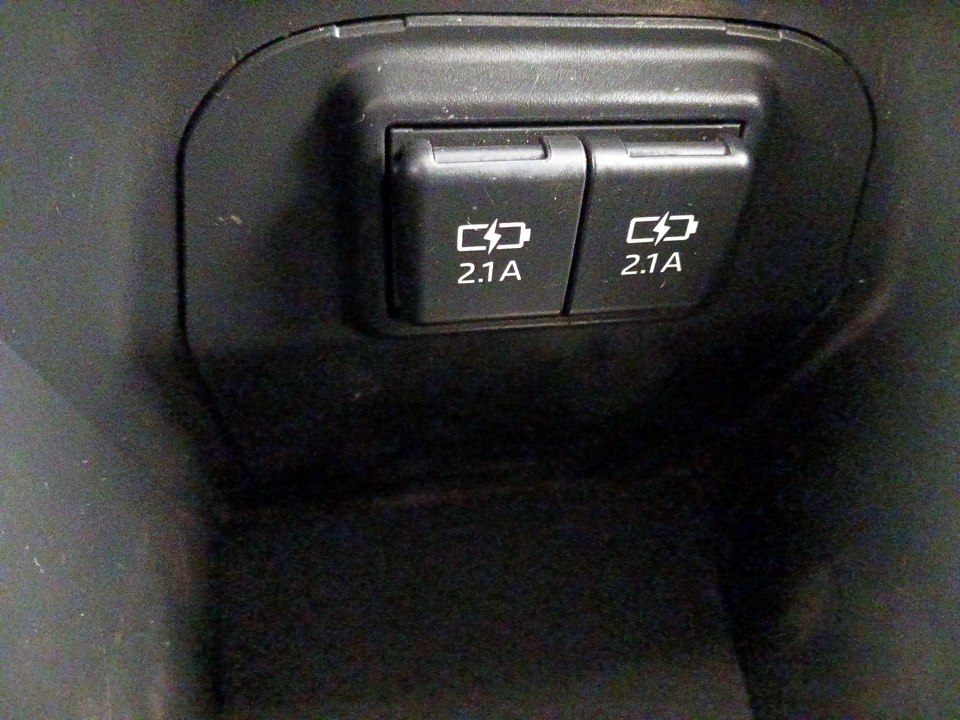 Thumbnail: 2019 Toyota RAV4 - 18