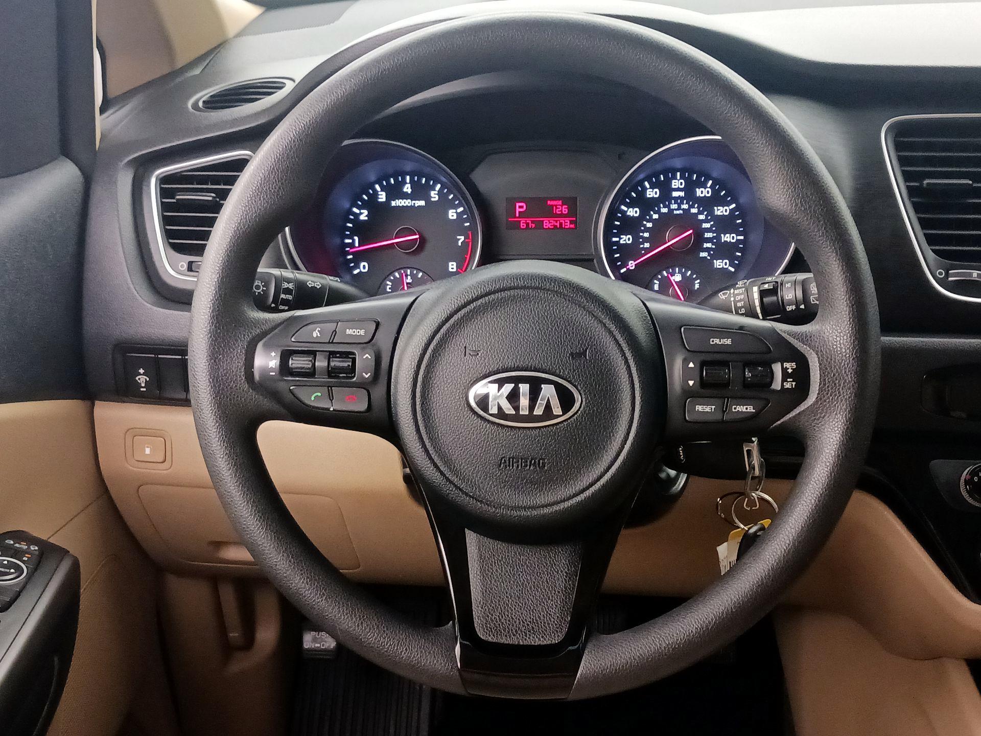 Thumbnail: 2015 Kia Sedona - 10