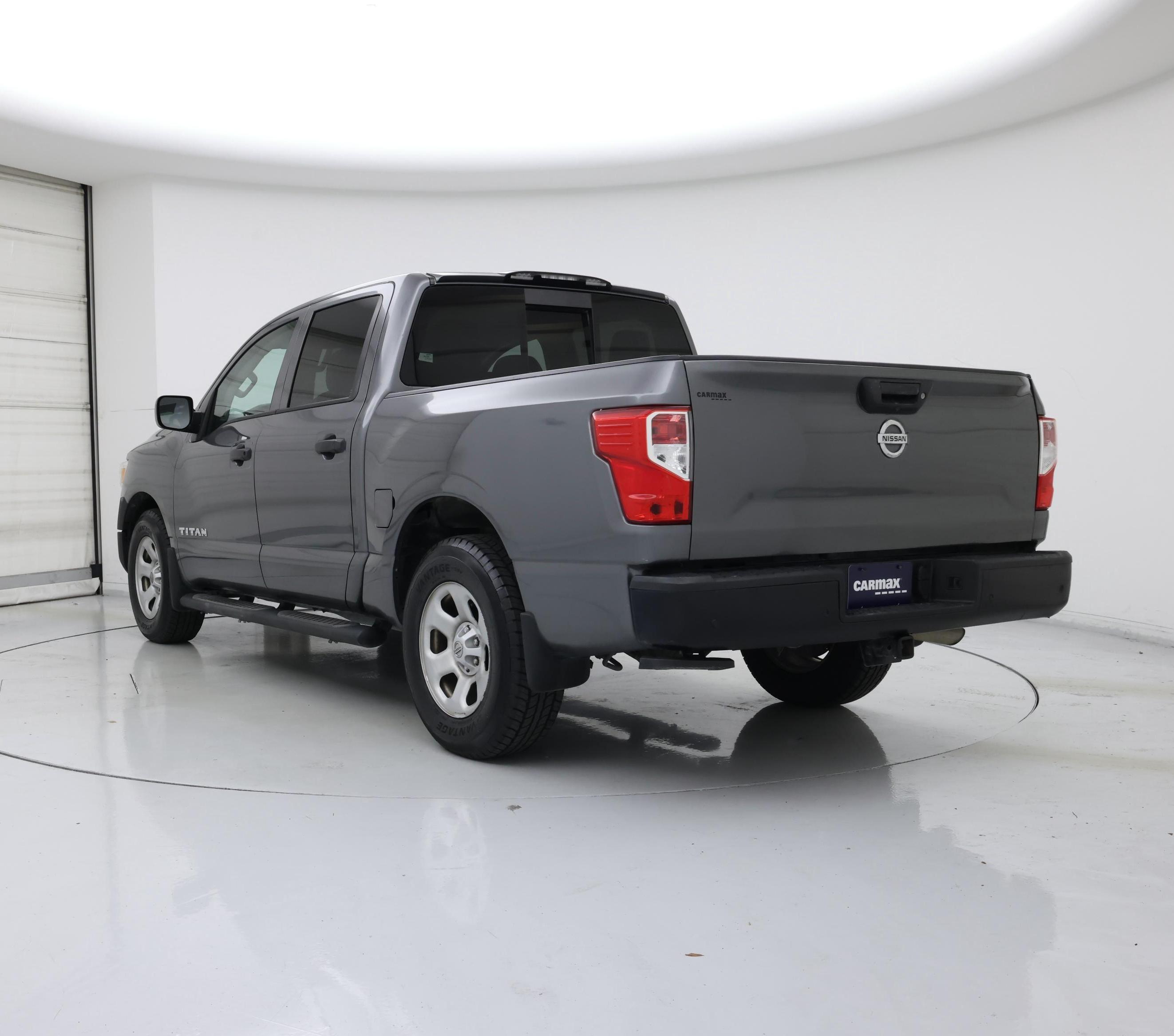 Thumbnail: 2021 Nissan Titan - 2