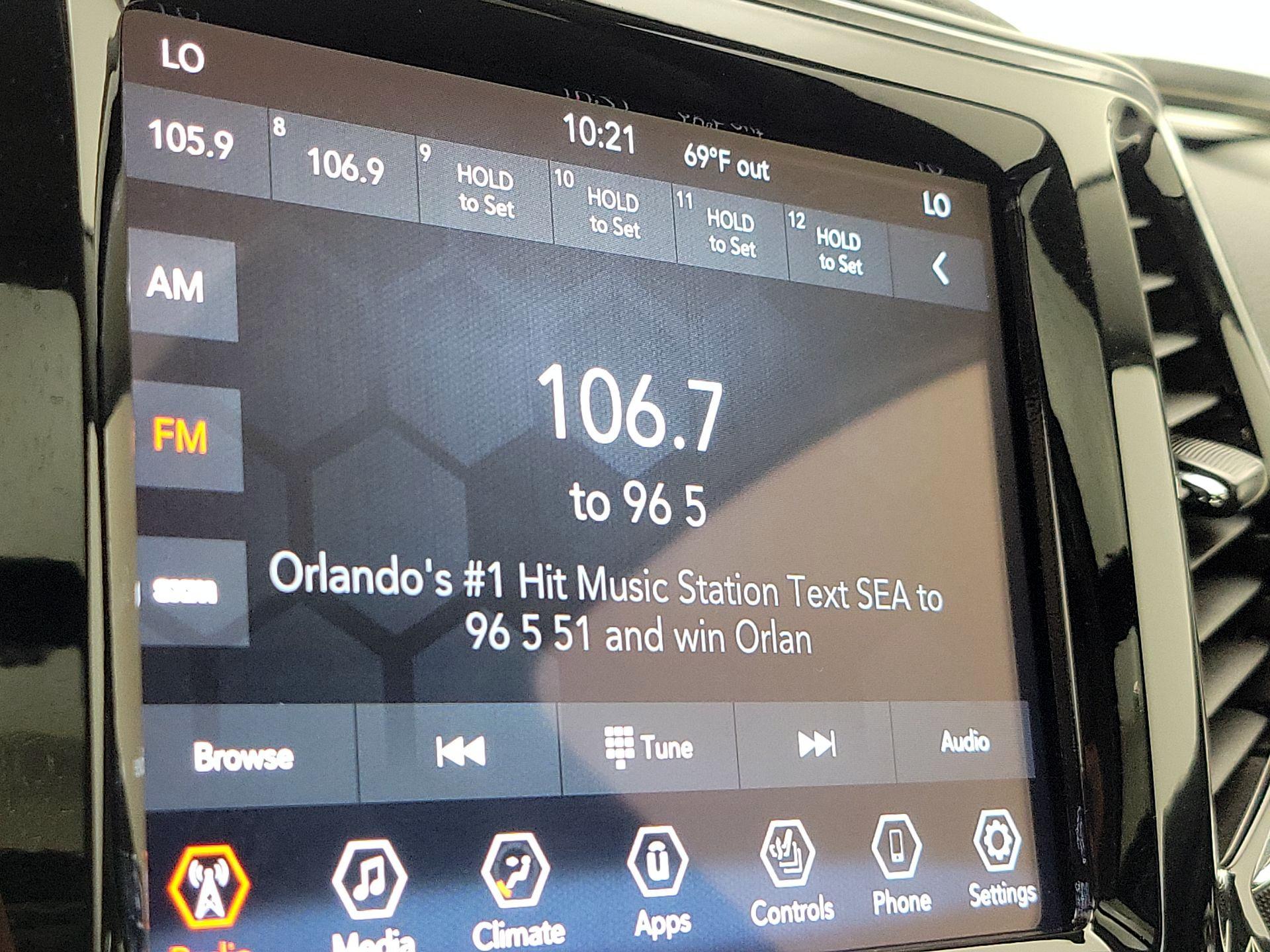 Thumbnail: 2022 Jeep Cherokee - 15