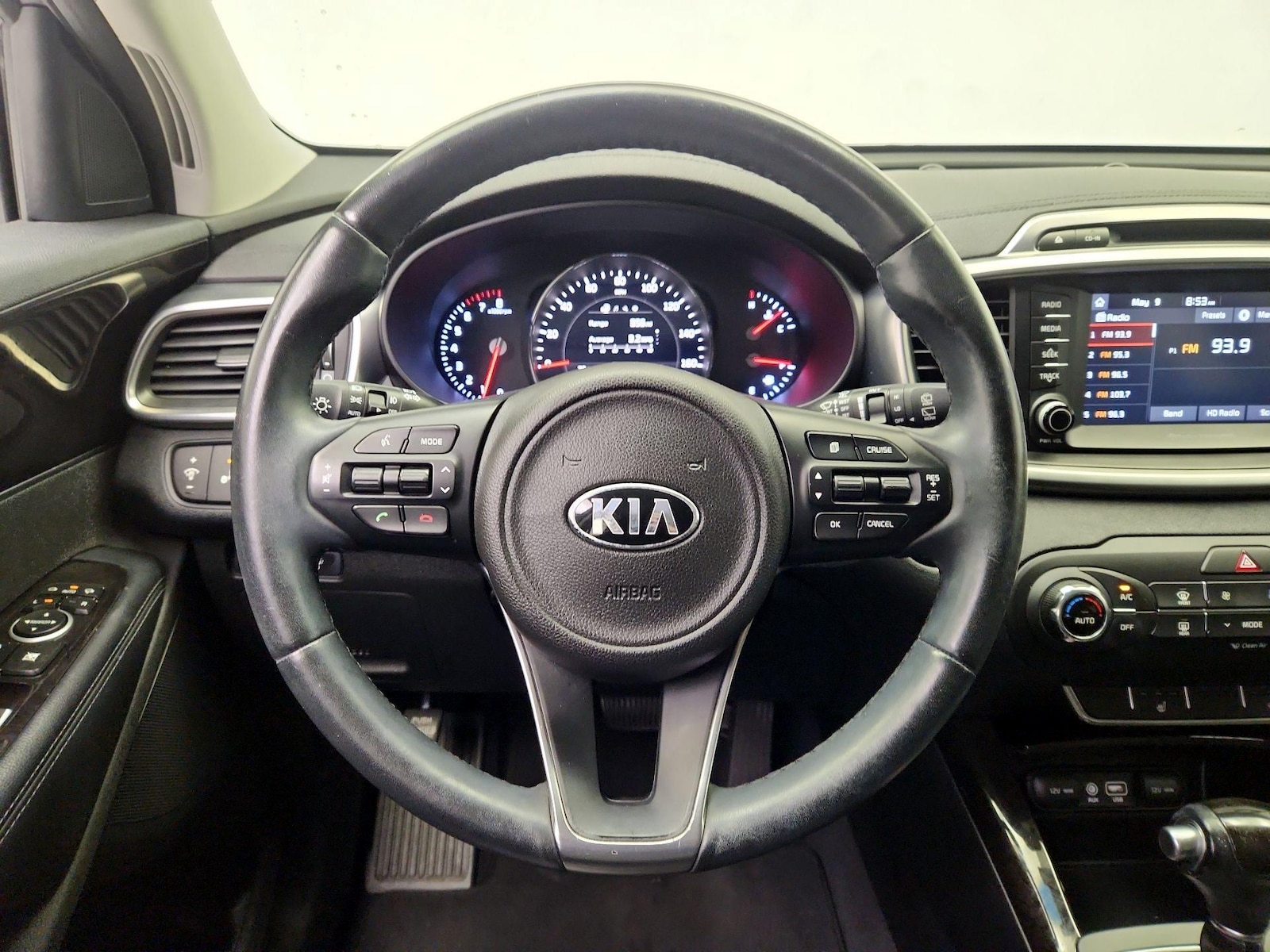 2018 Kia Sorento EX - Photo 11