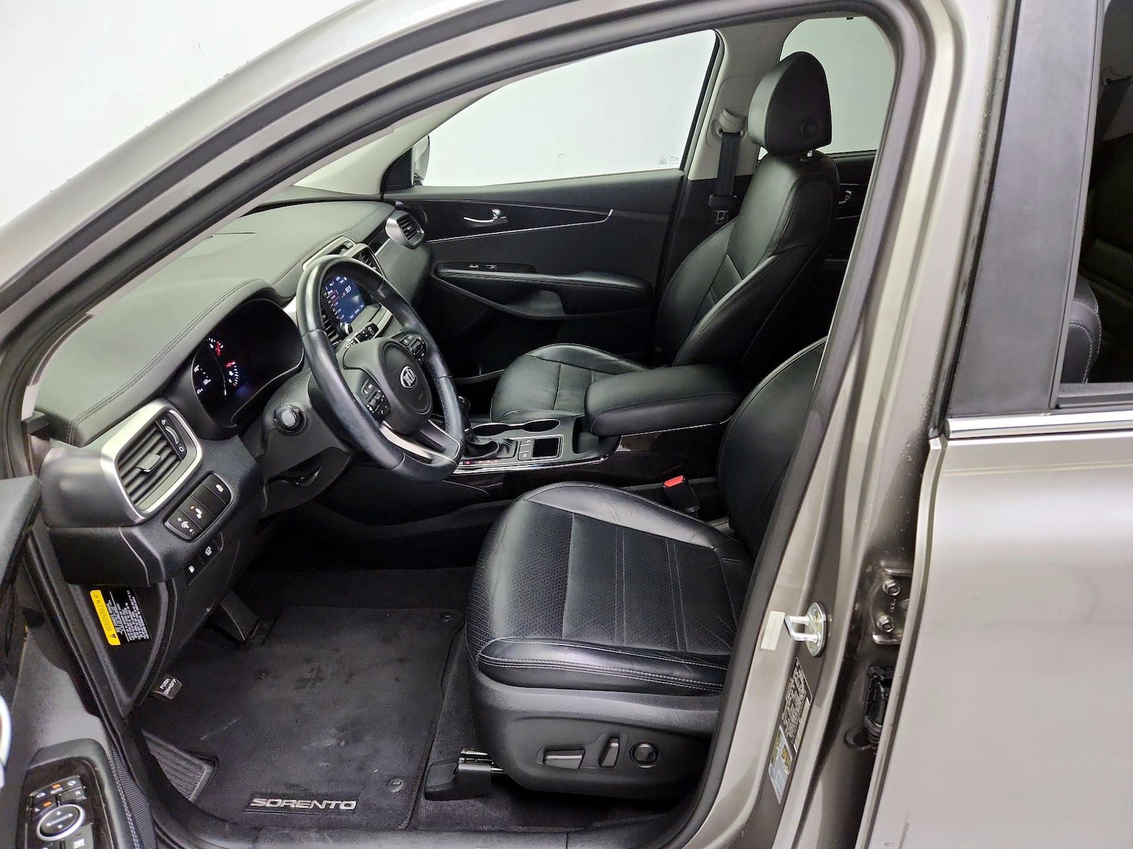 2018 Kia Sorento EX - Photo 12