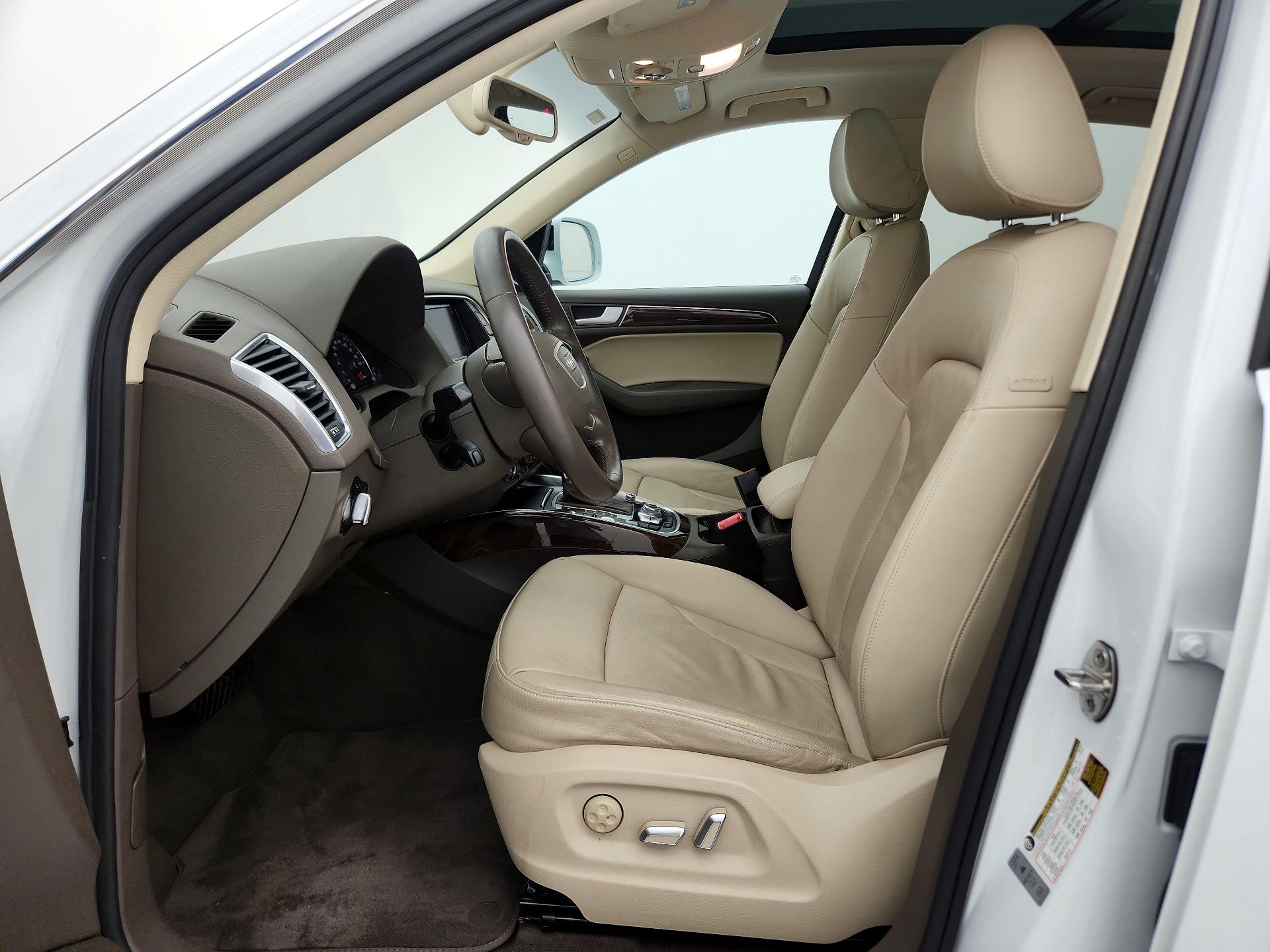 Thumbnail: 2016 Audi Q5 - 11