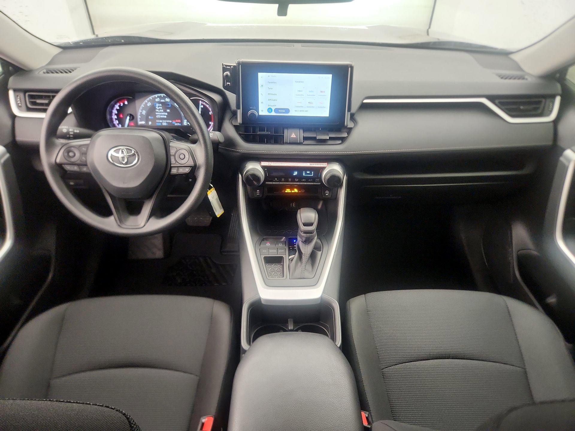 Thumbnail: 2025 Toyota RAV4 - 9