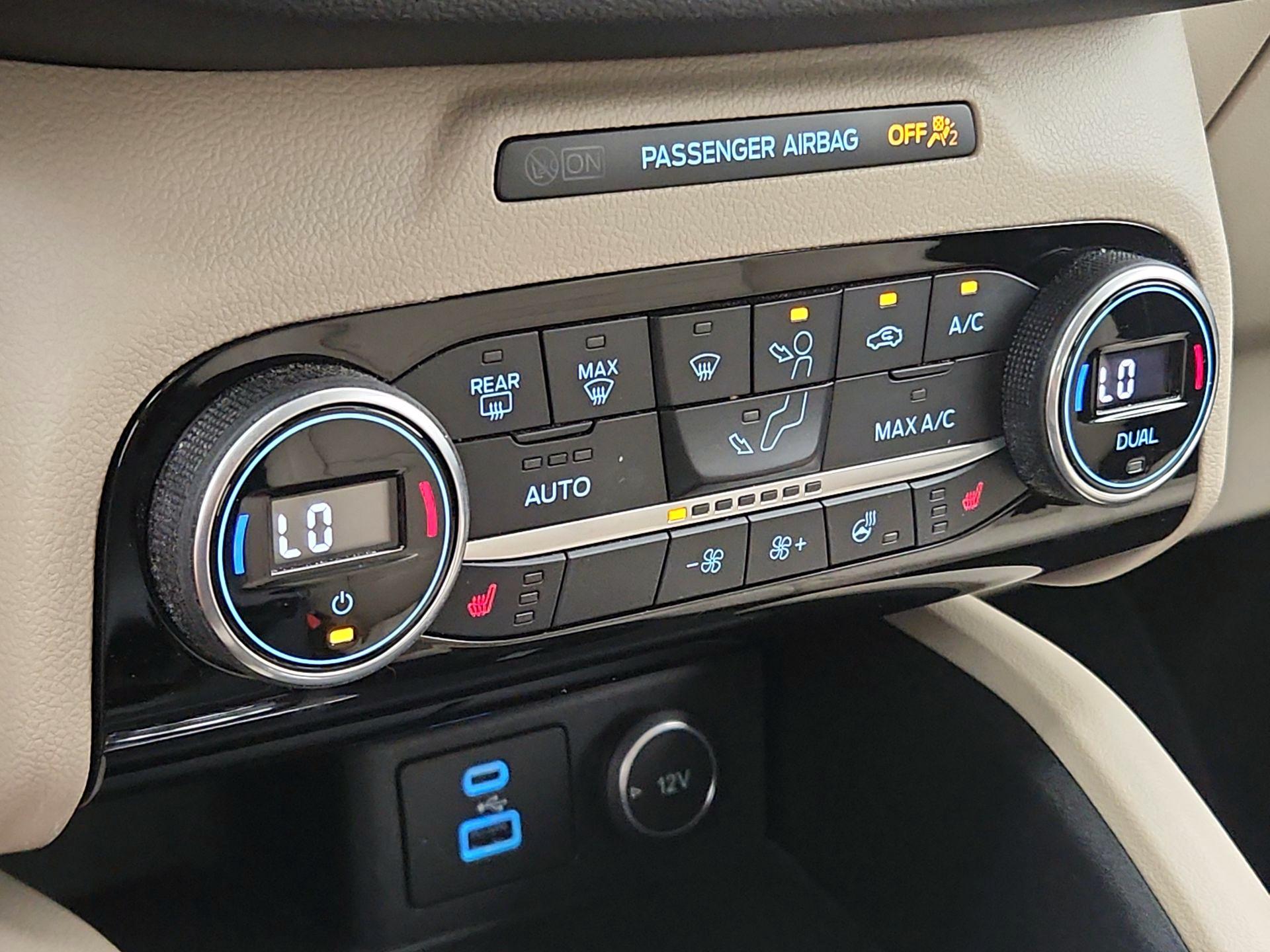 Thumbnail: 2021 Ford Escape - 17