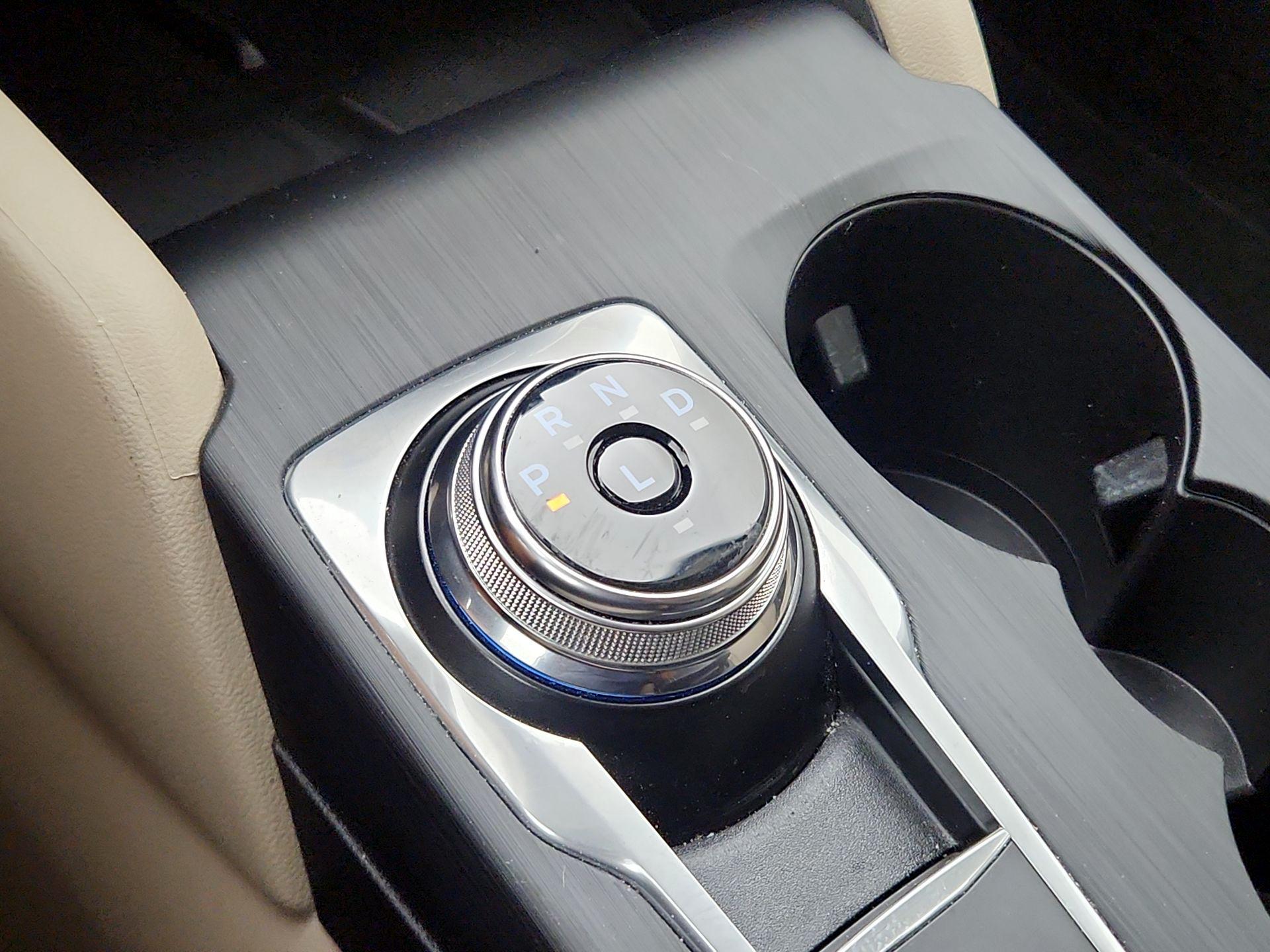 Thumbnail: 2021 Ford Escape - 18