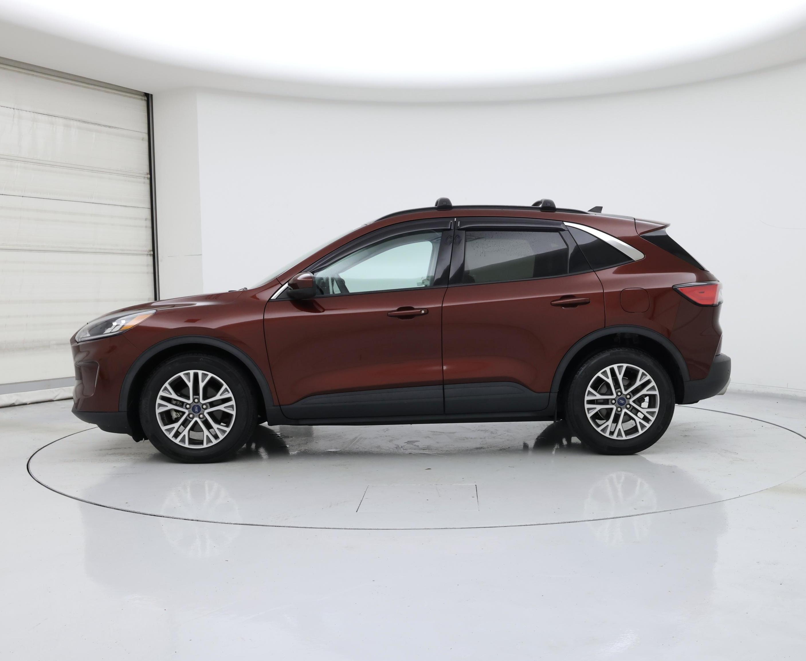 Thumbnail: 2021 Ford Escape - 3