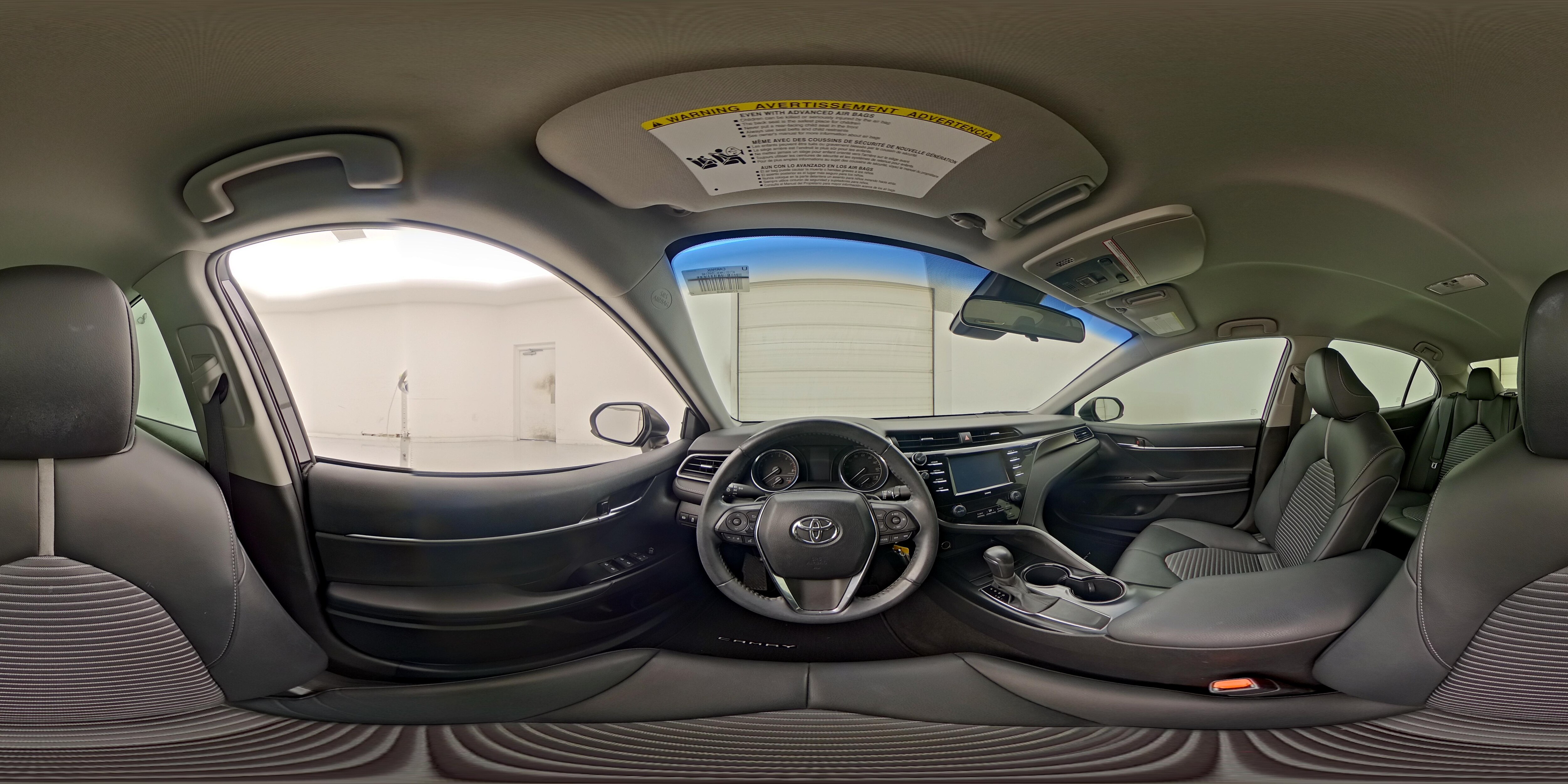 2020 Toyota Camry SE - Photo 26
