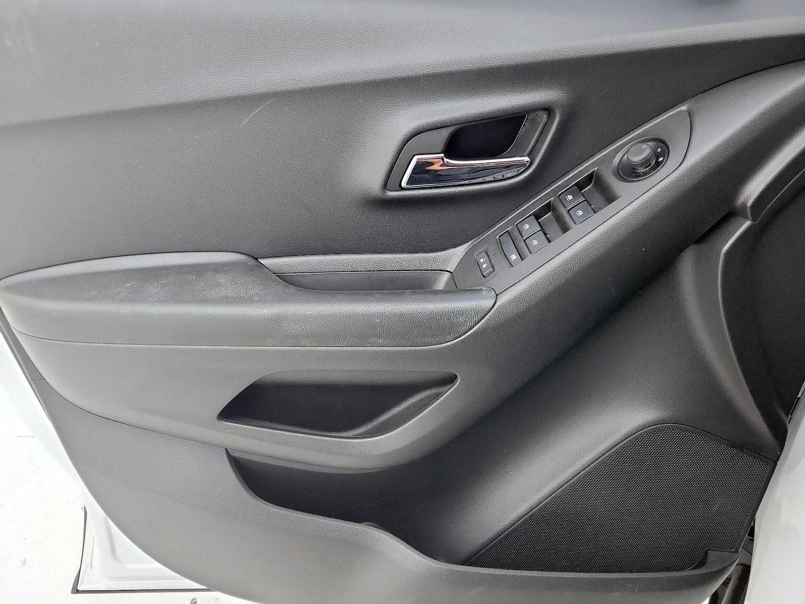 2022 Chevrolet Trax LT - Photo 13