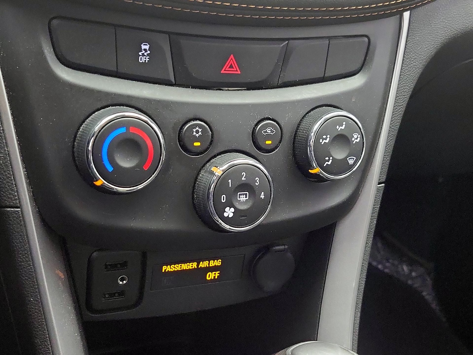 2022 Chevrolet Trax LT - Photo 17