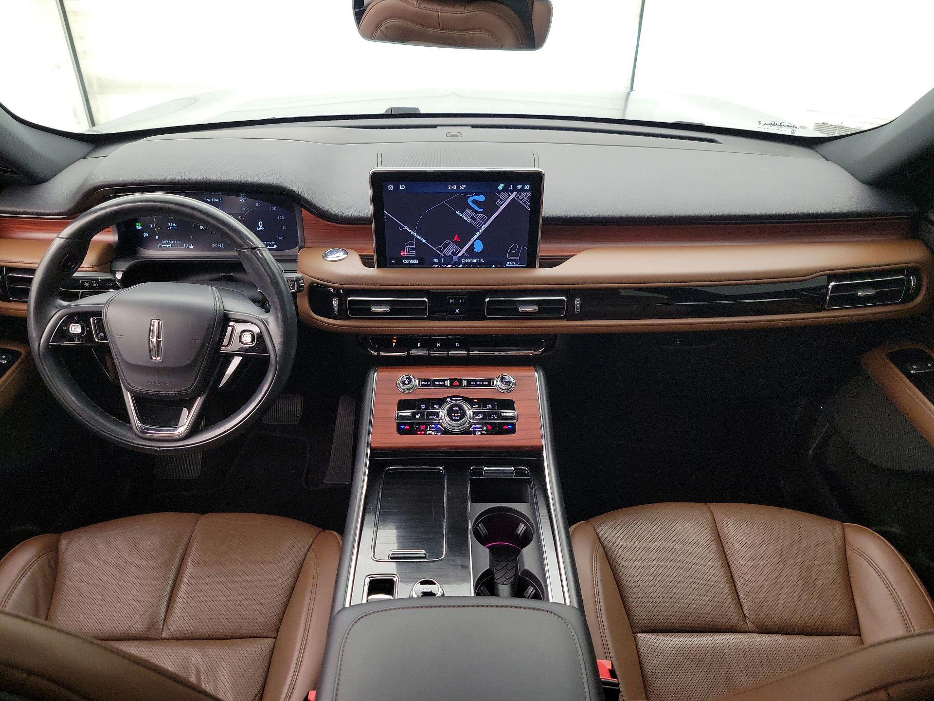 Thumbnail: 2023 Lincoln Aviator - 9