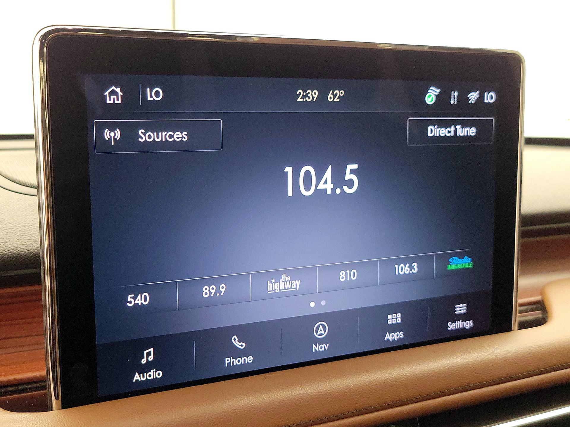 Thumbnail: 2023 Lincoln Aviator - 16