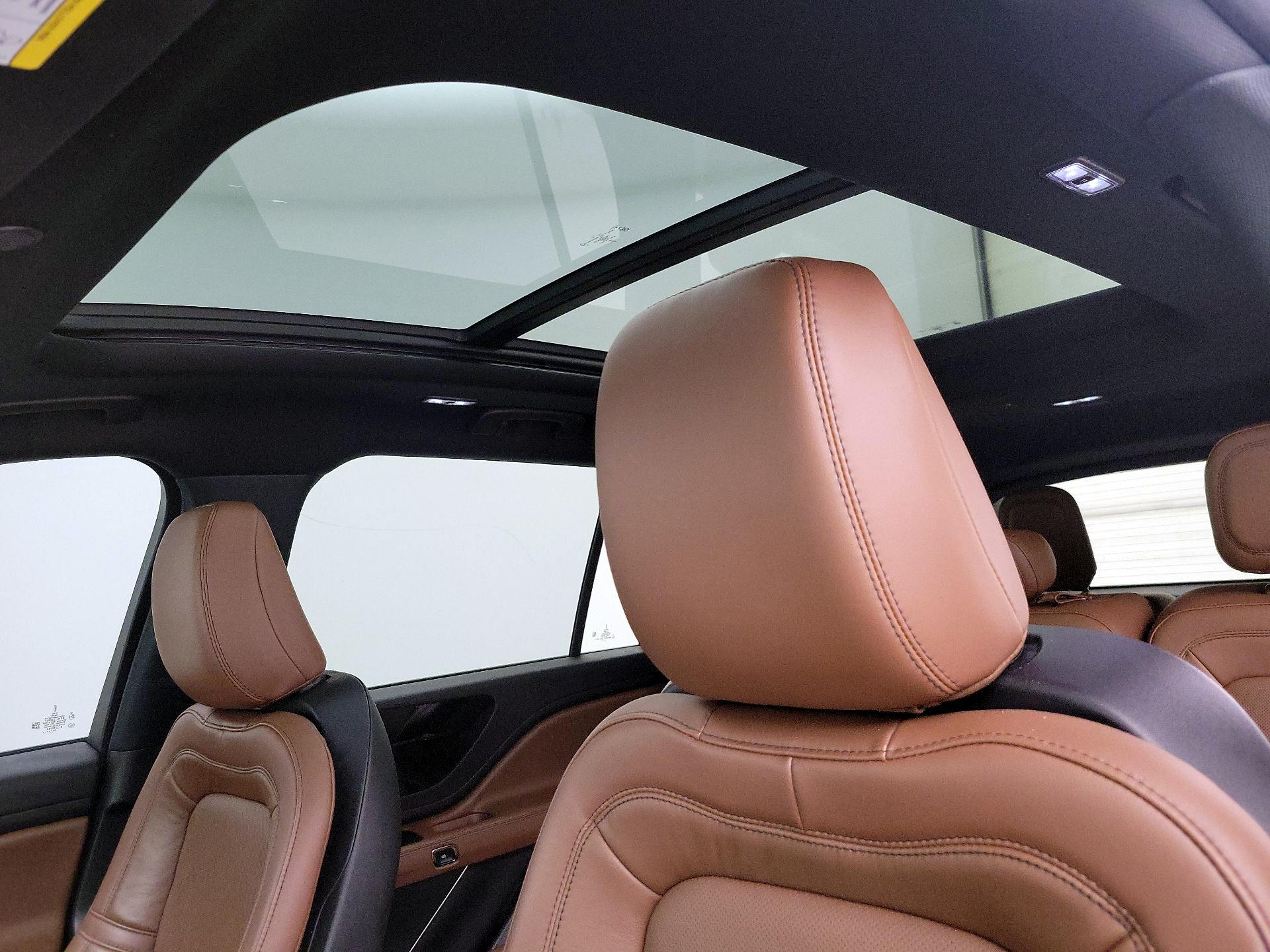 Thumbnail: 2023 Lincoln Aviator - 20