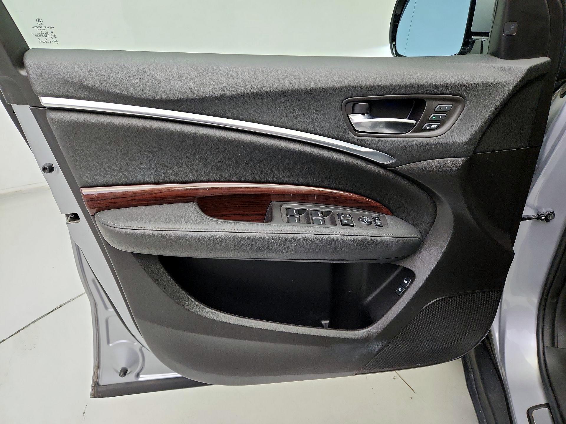 Thumbnail: 2016 Acura MDX - 12