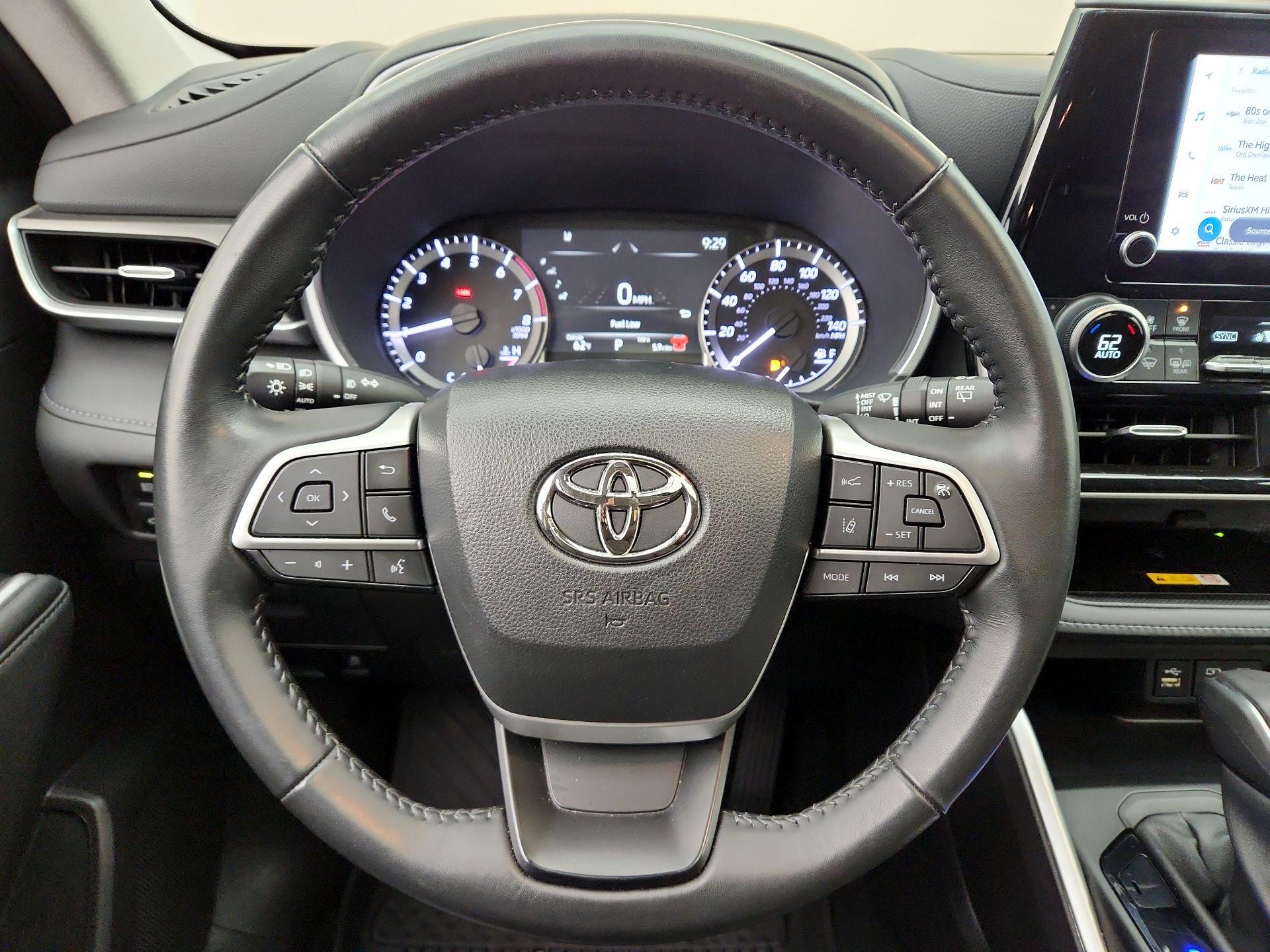 Thumbnail: 2024 Toyota Highlander - 10