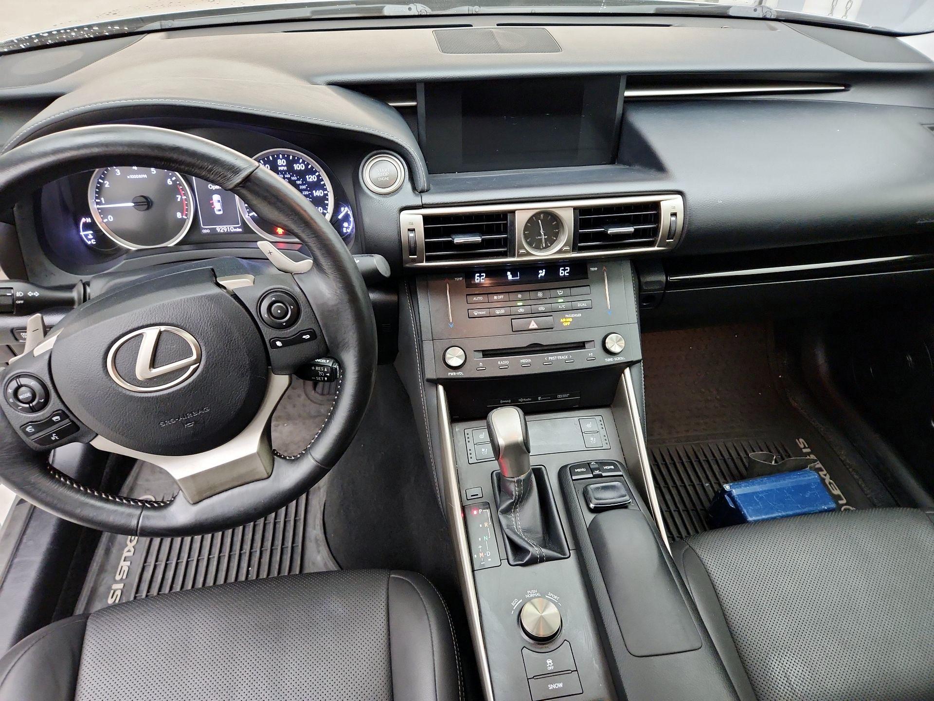Thumbnail: 2015 Lexus IS - 9