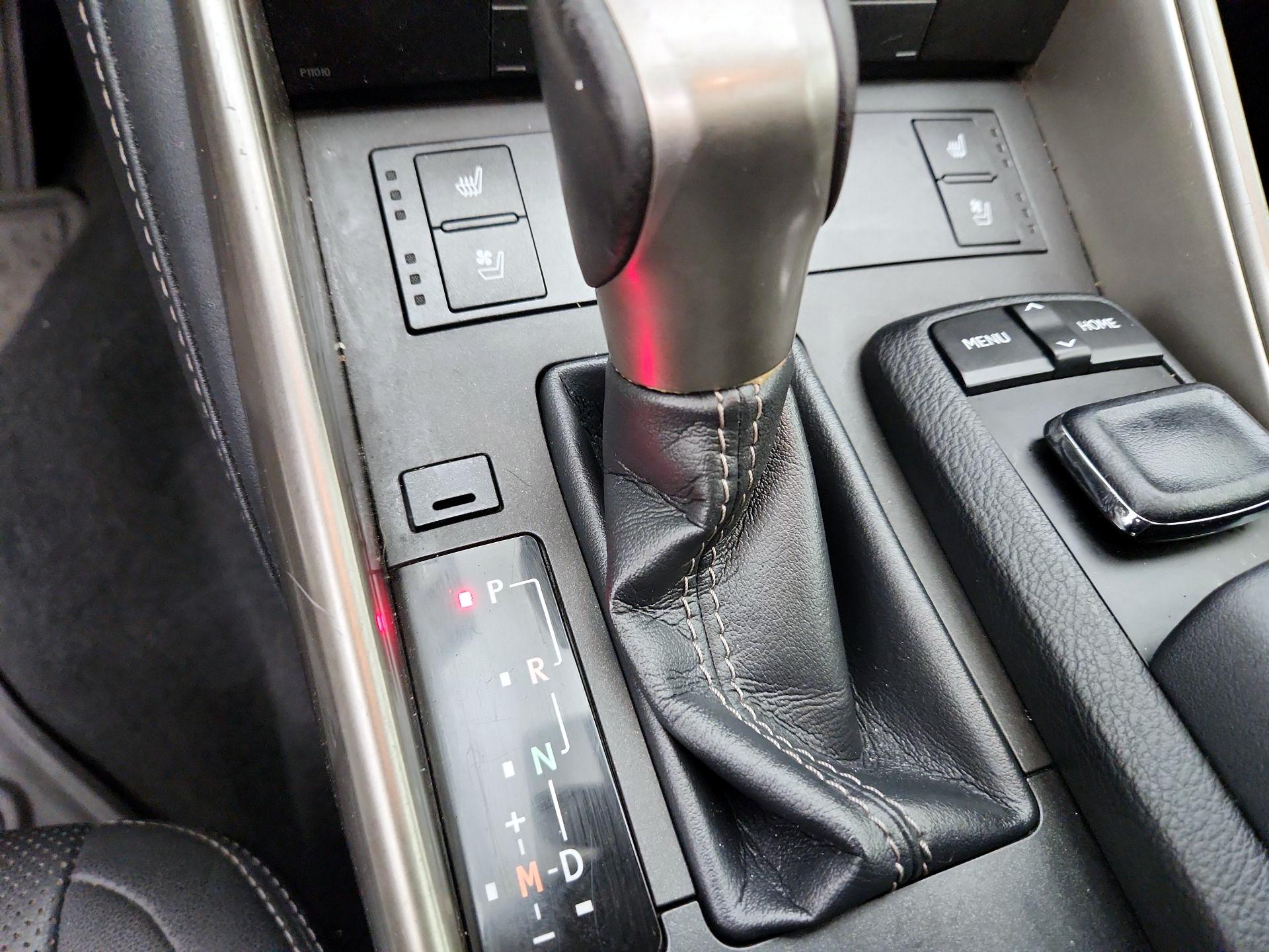 Thumbnail: 2015 Lexus IS - 17