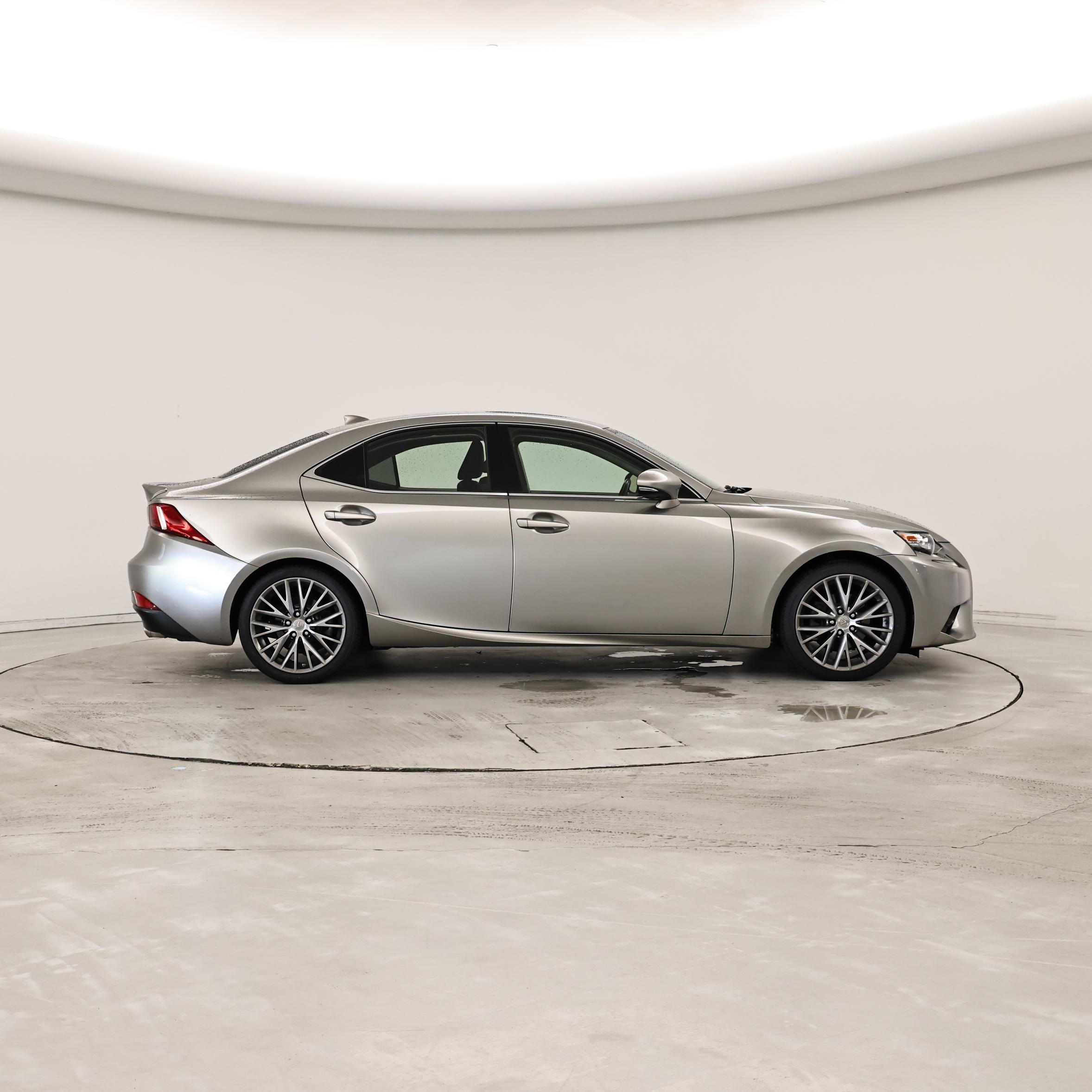 Thumbnail: 2015 Lexus IS - 7