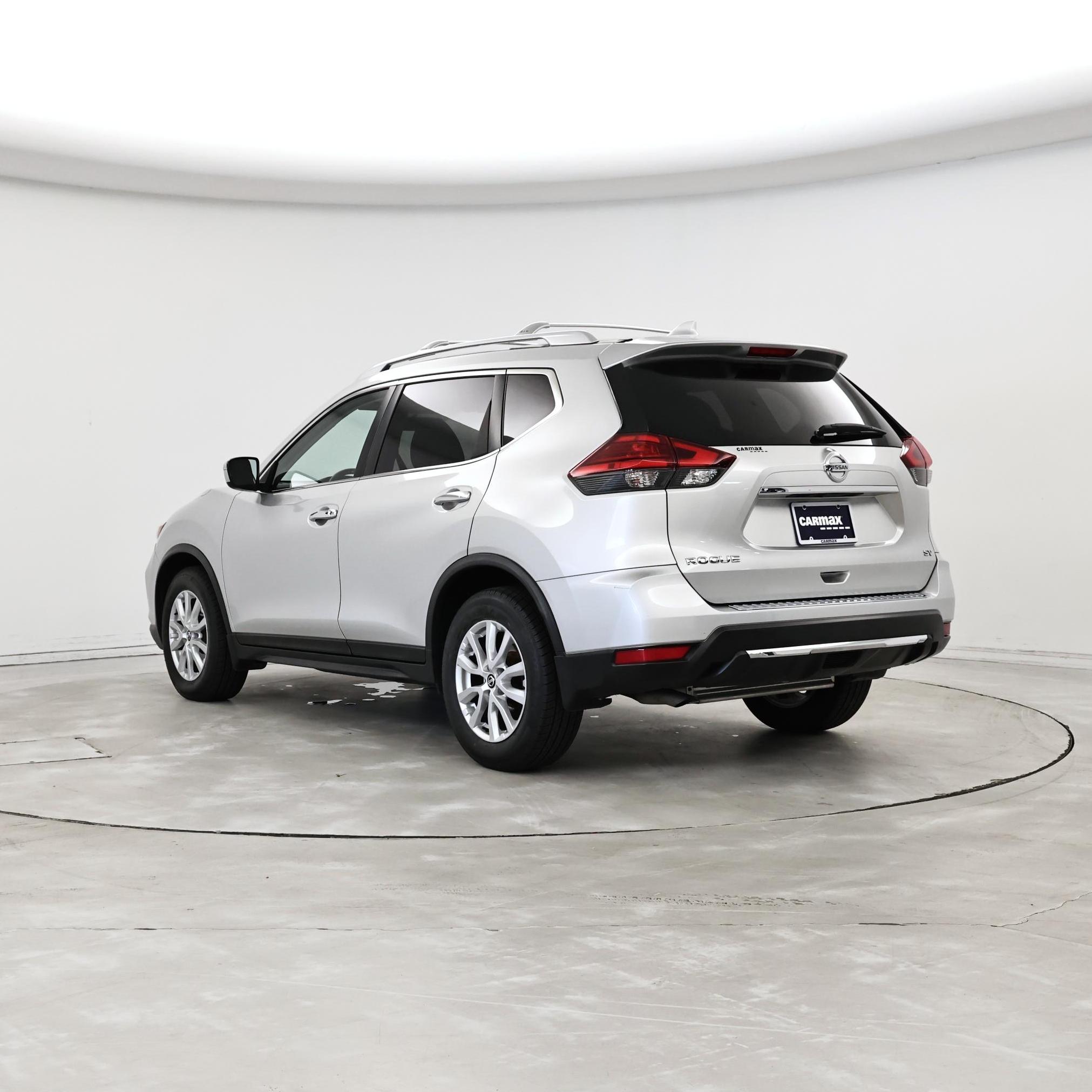 Thumbnail: 2017 Nissan Rogue - 2