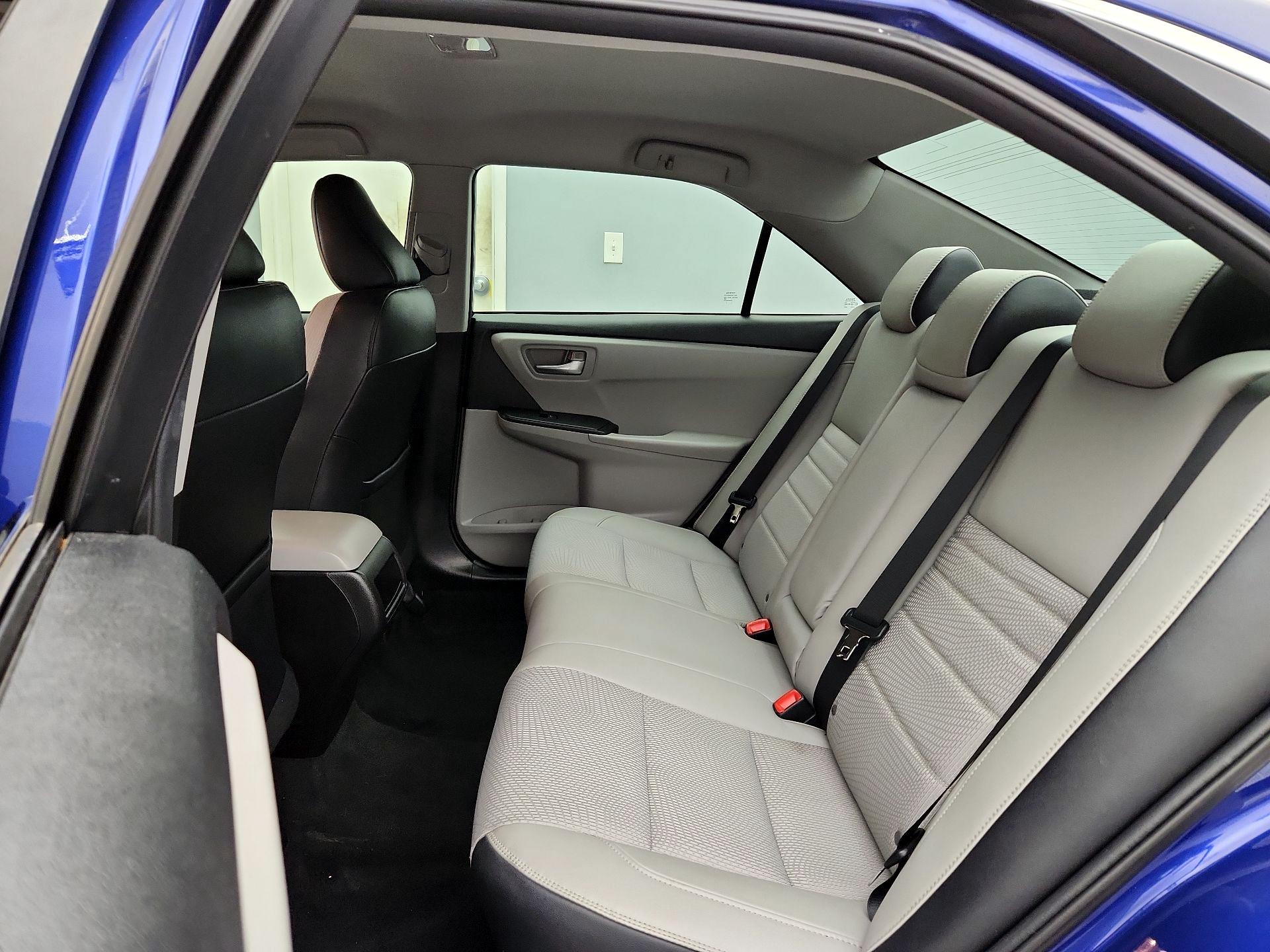 Thumbnail: 2016 Toyota Camry - 19