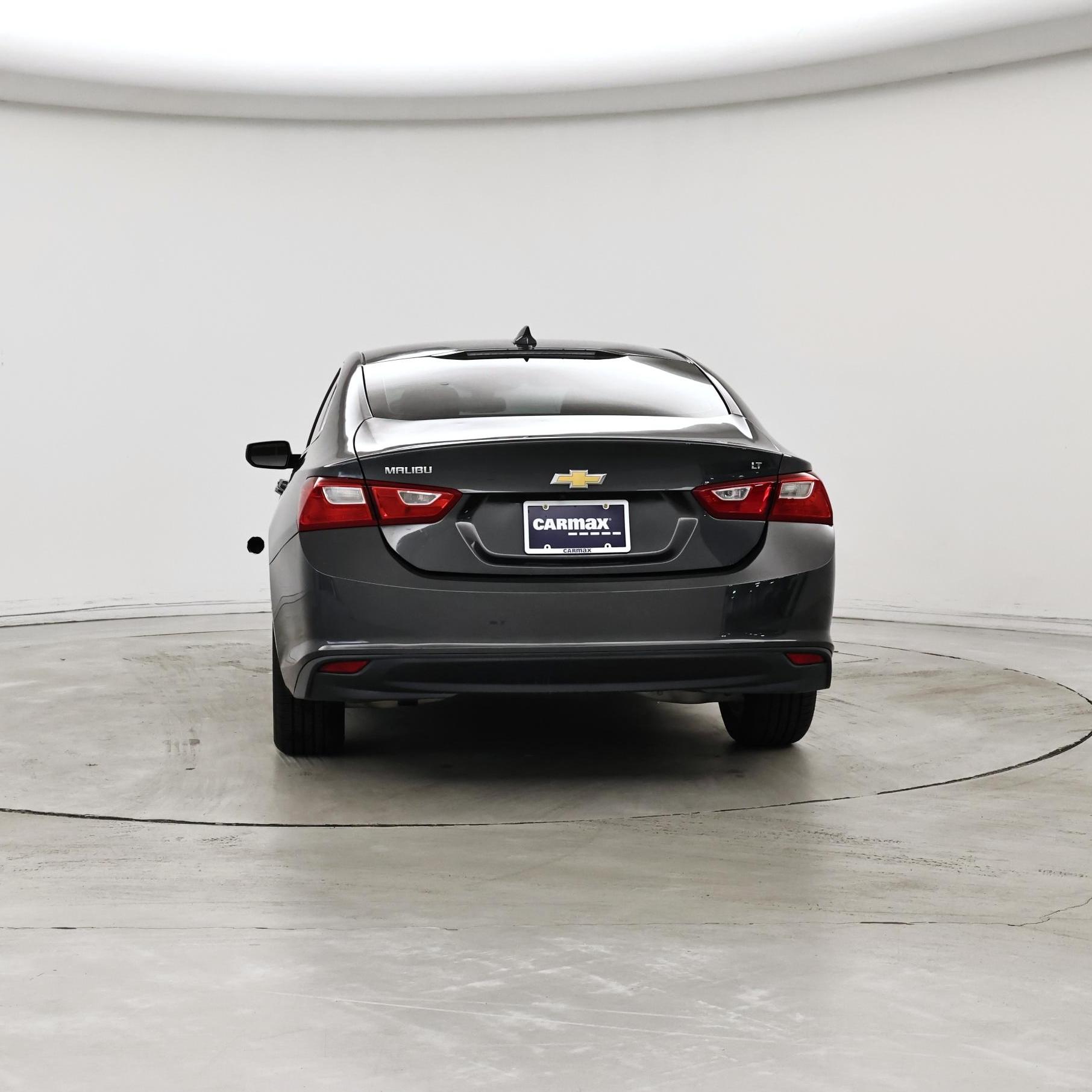 Thumbnail: 2018 Chevrolet Malibu - 6