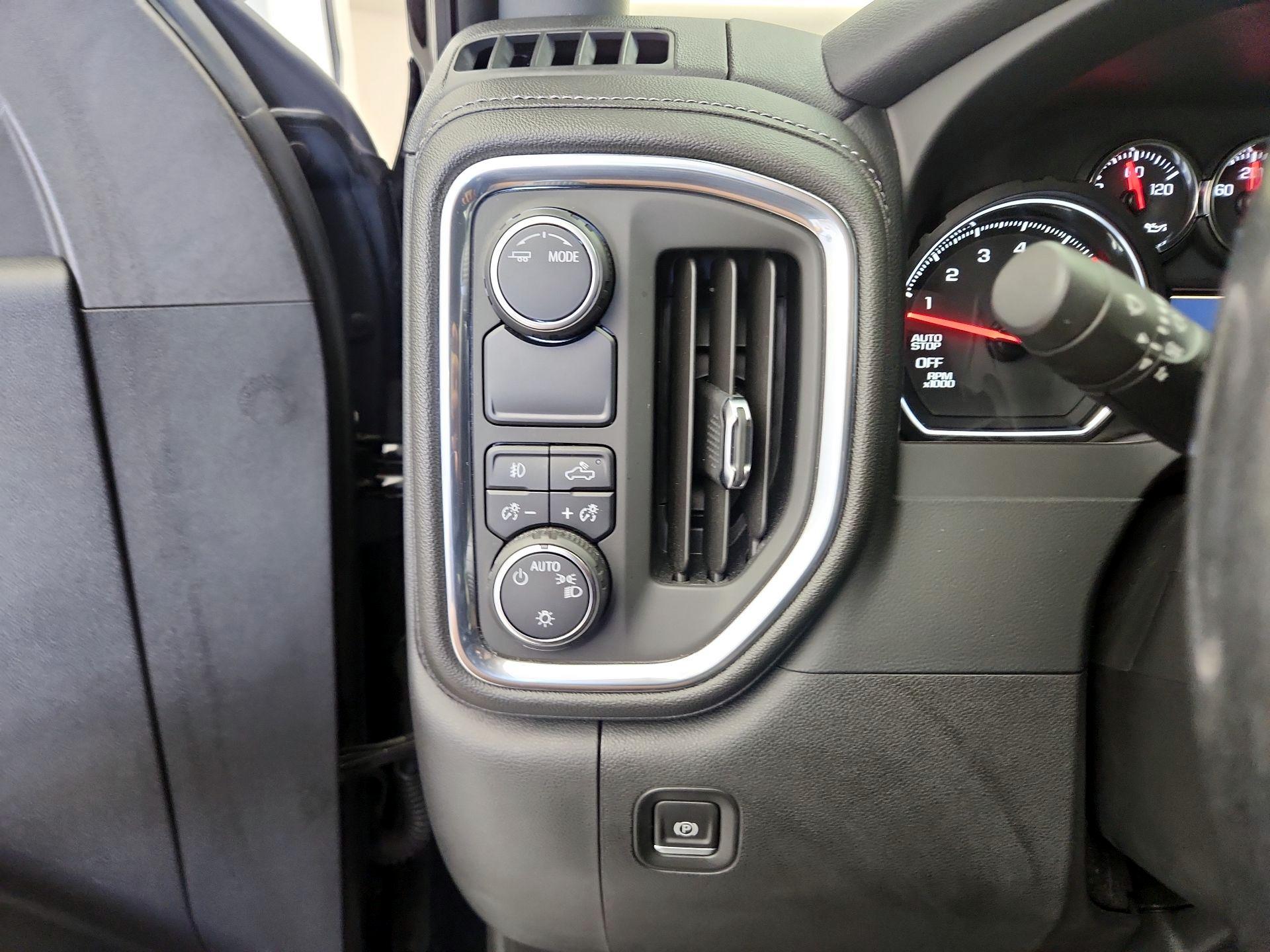 Thumbnail: 2021 Chevrolet Silverado 1500 - 13