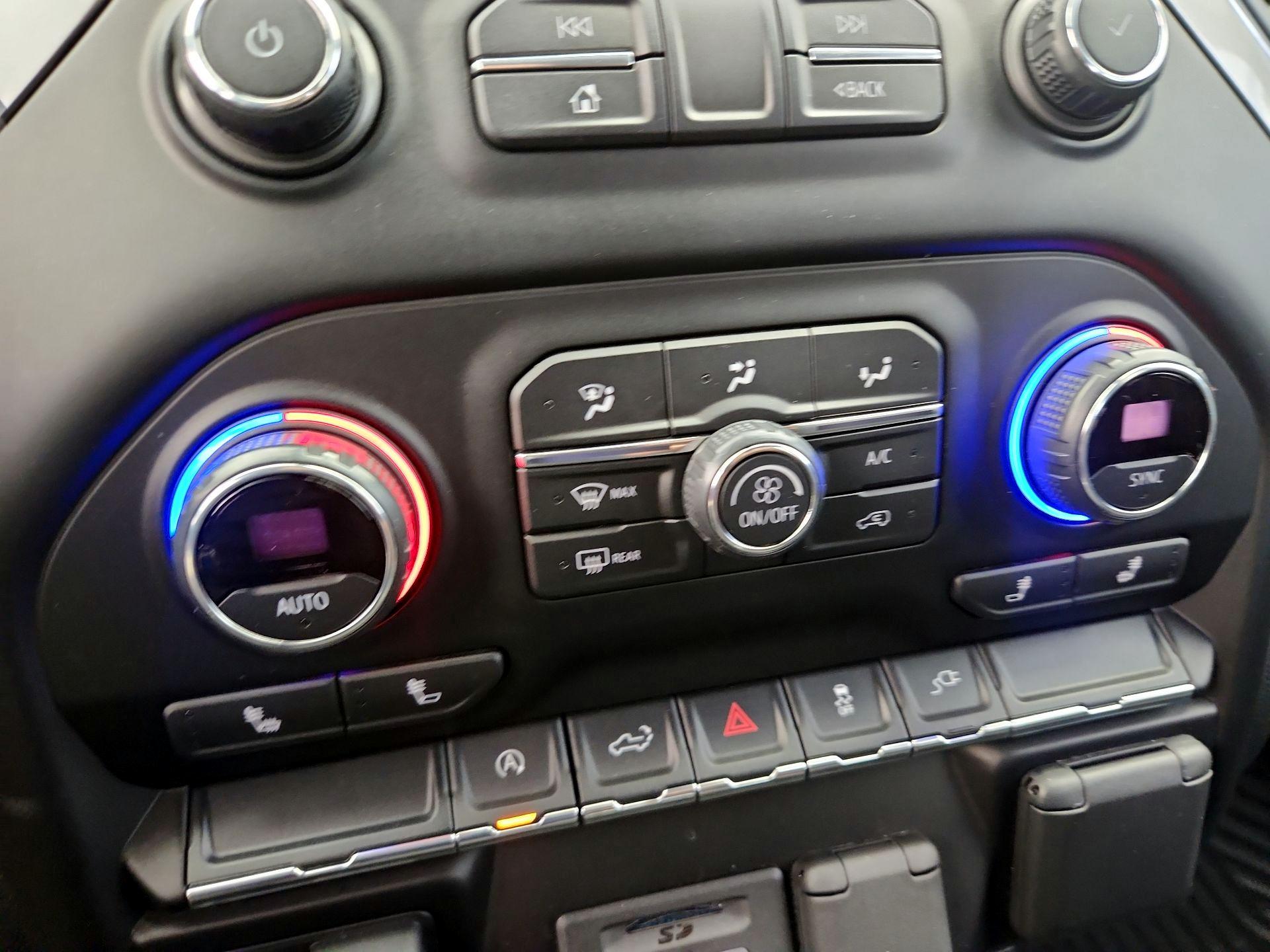 Thumbnail: 2021 Chevrolet Silverado 1500 - 16