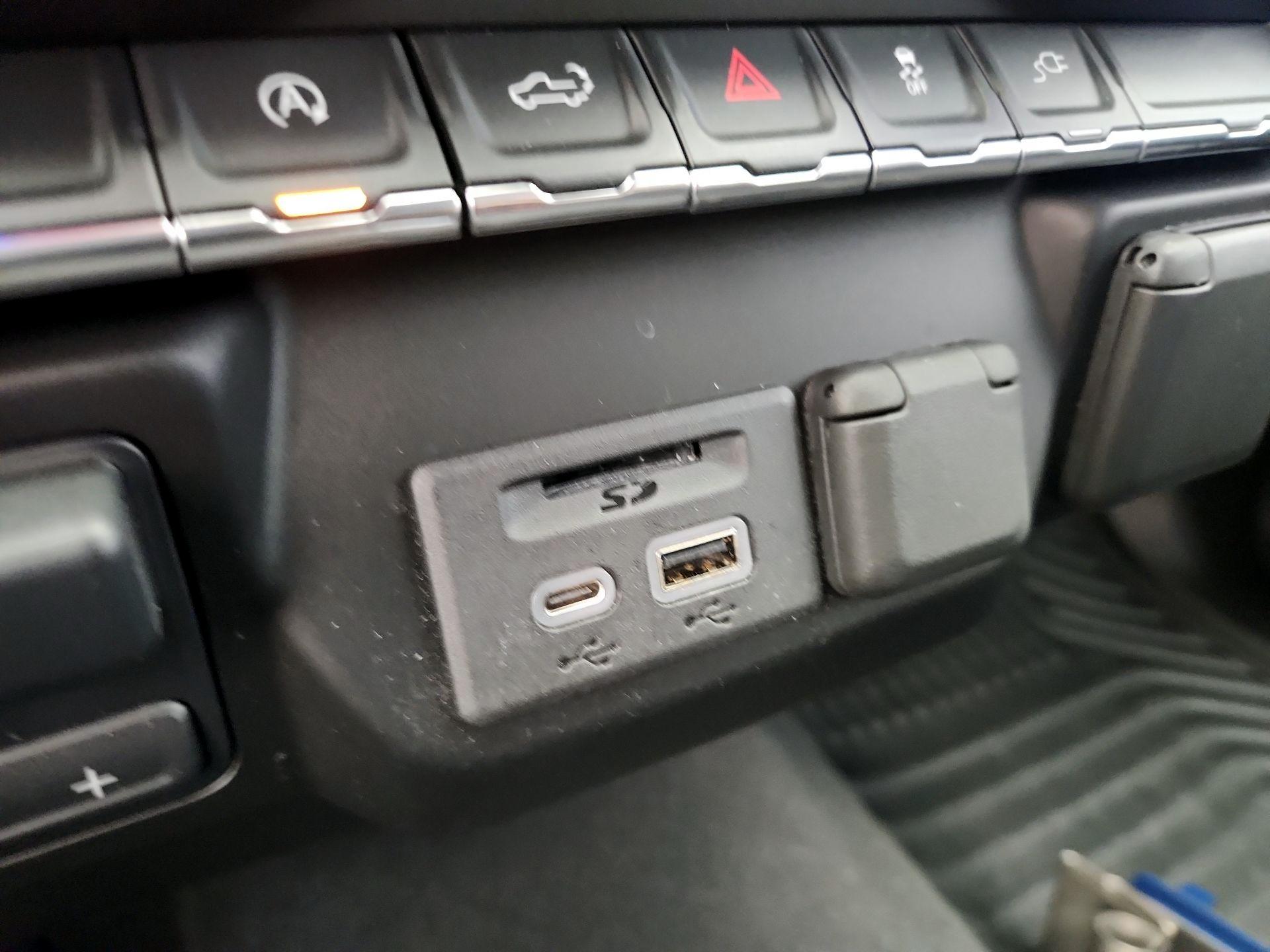 Thumbnail: 2021 Chevrolet Silverado 1500 - 18