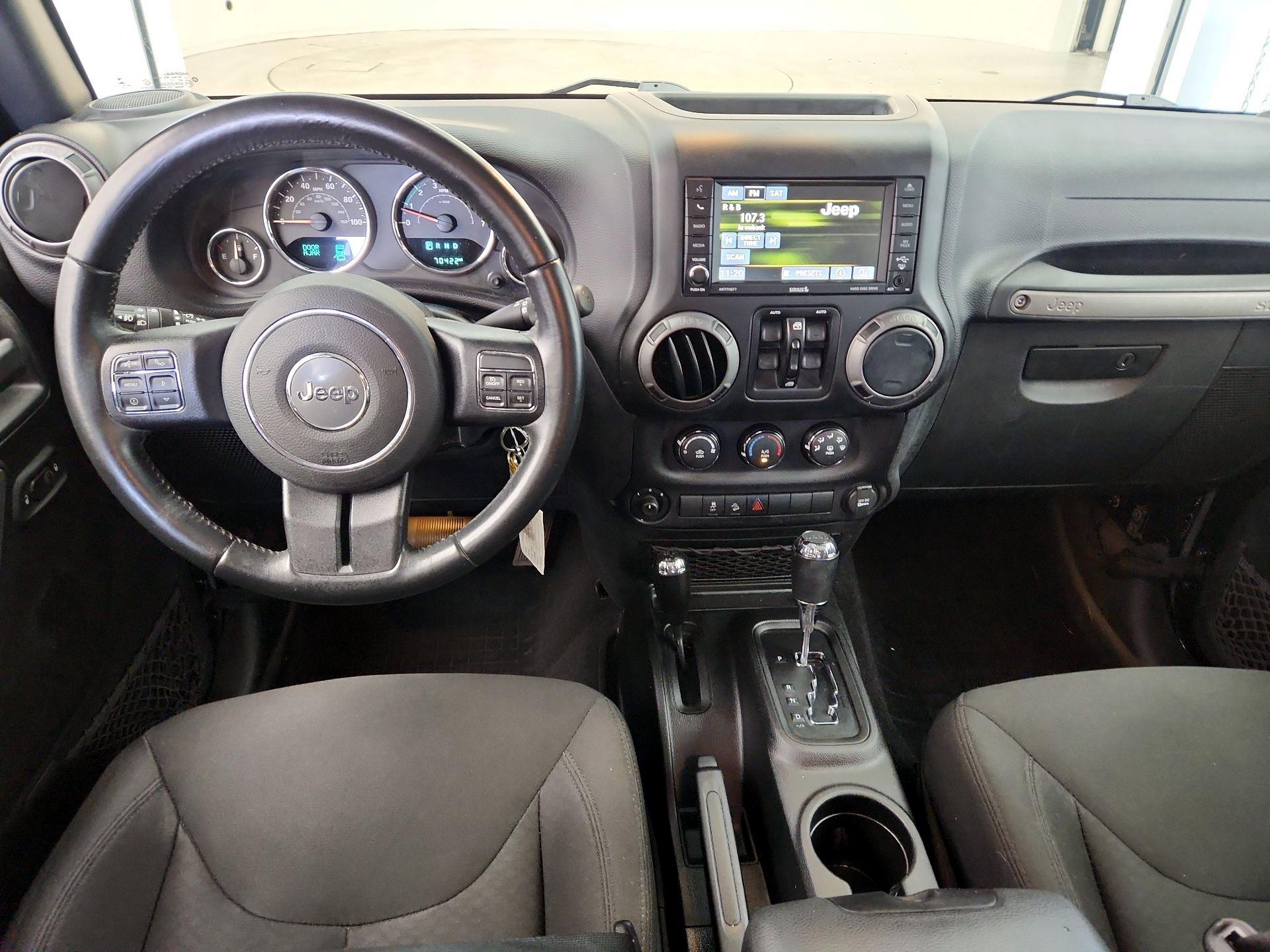 Thumbnail: 2016 Jeep Wrangler - 9