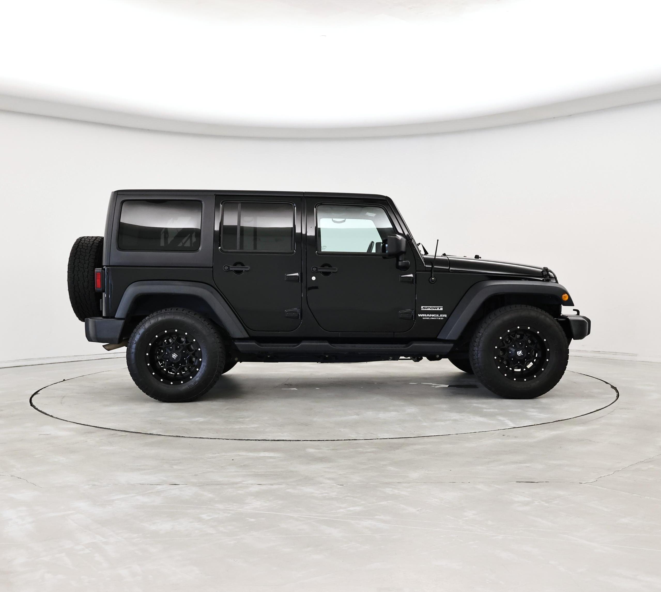 Thumbnail: 2016 Jeep Wrangler - 7