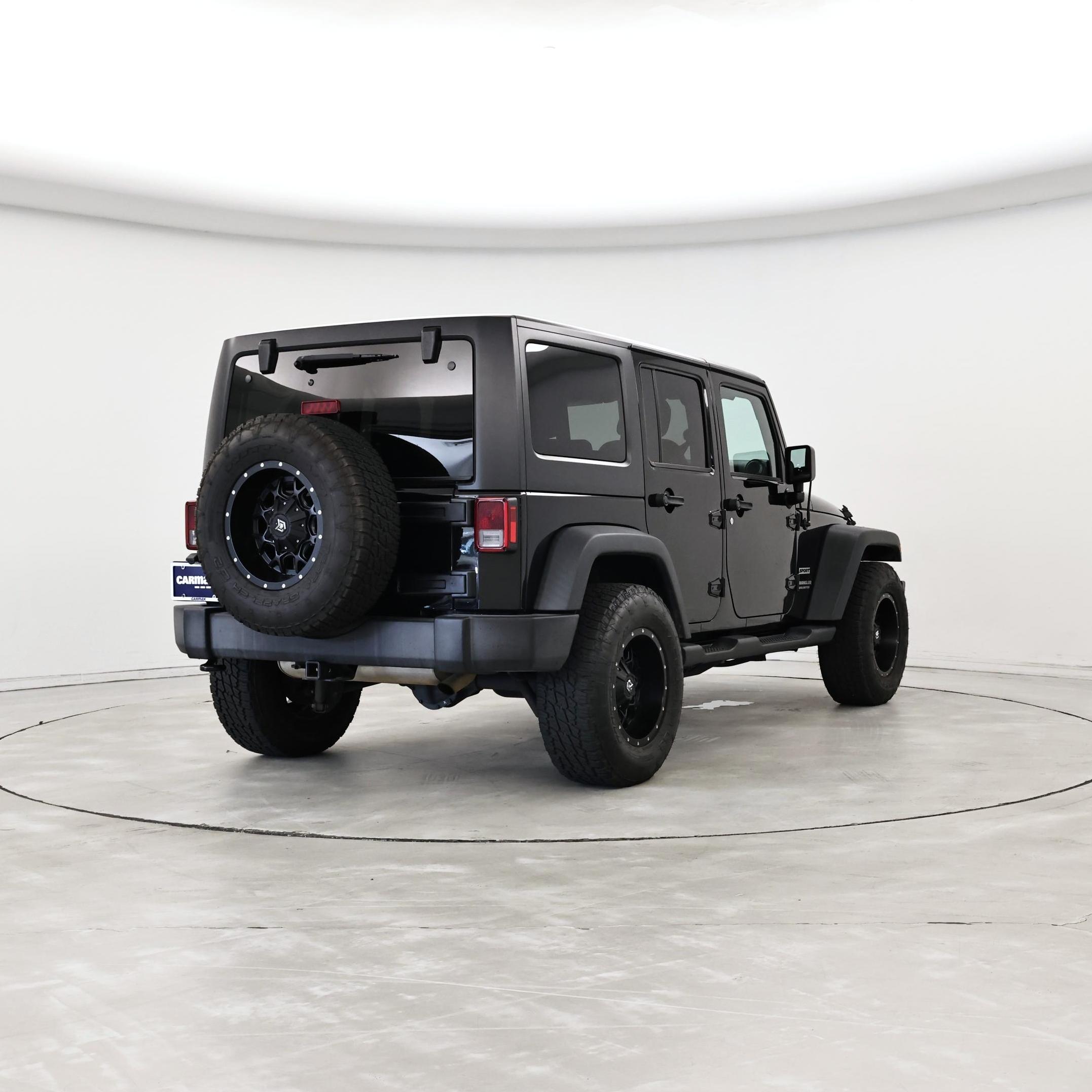 Thumbnail: 2016 Jeep Wrangler - 8