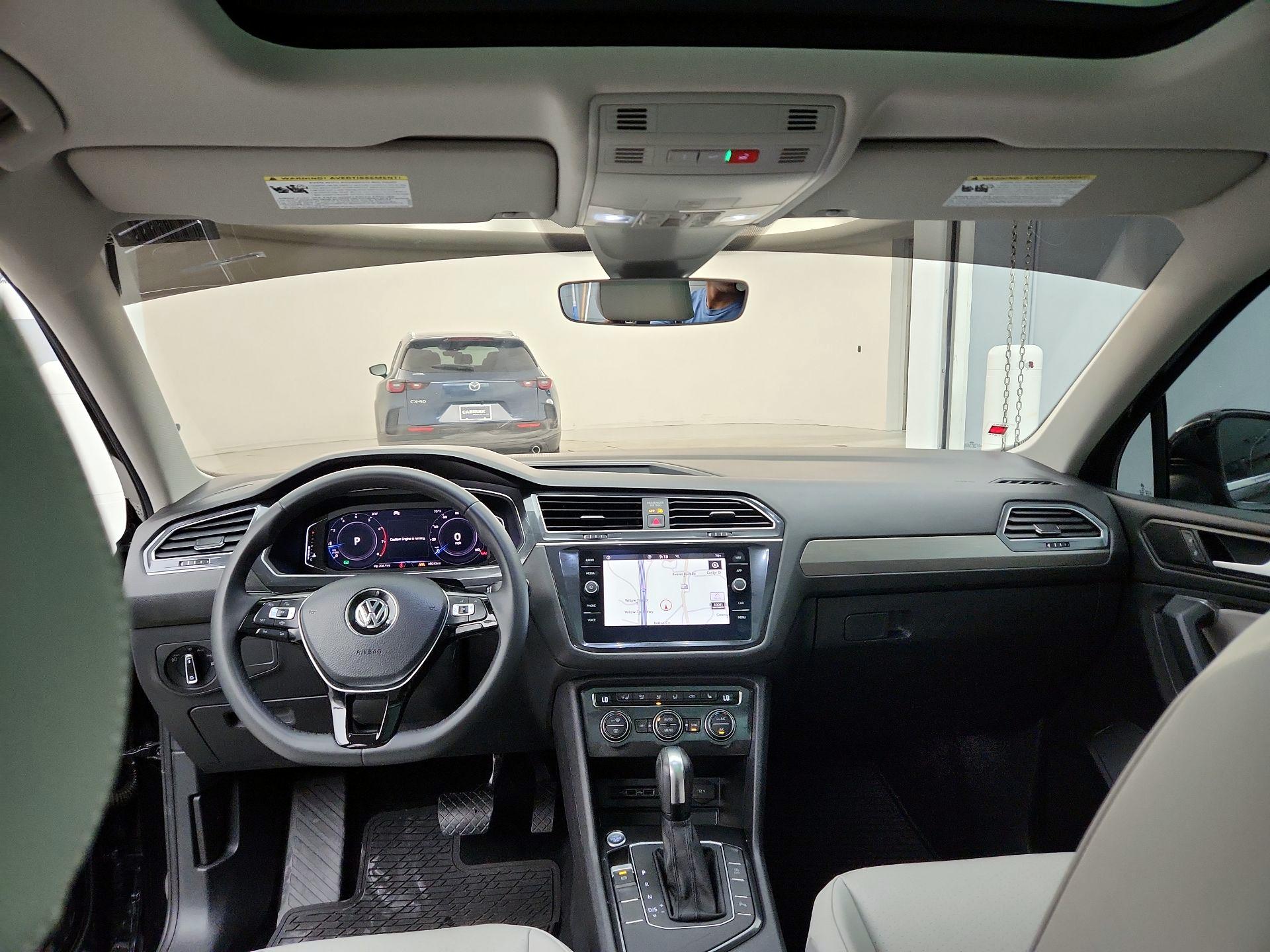 Thumbnail: 2020 Volkswagen Tiguan - 9