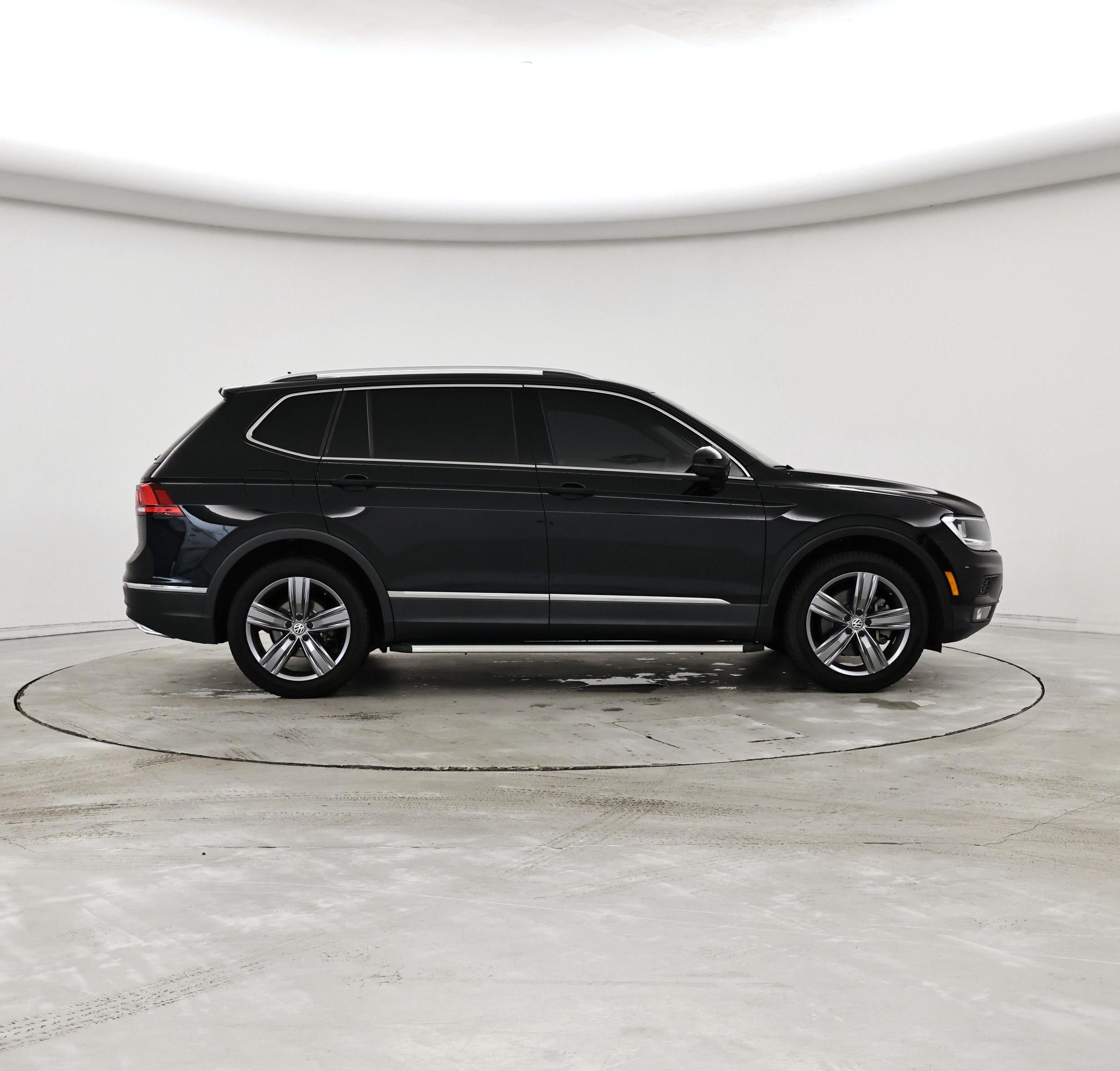 Thumbnail: 2020 Volkswagen Tiguan - 7