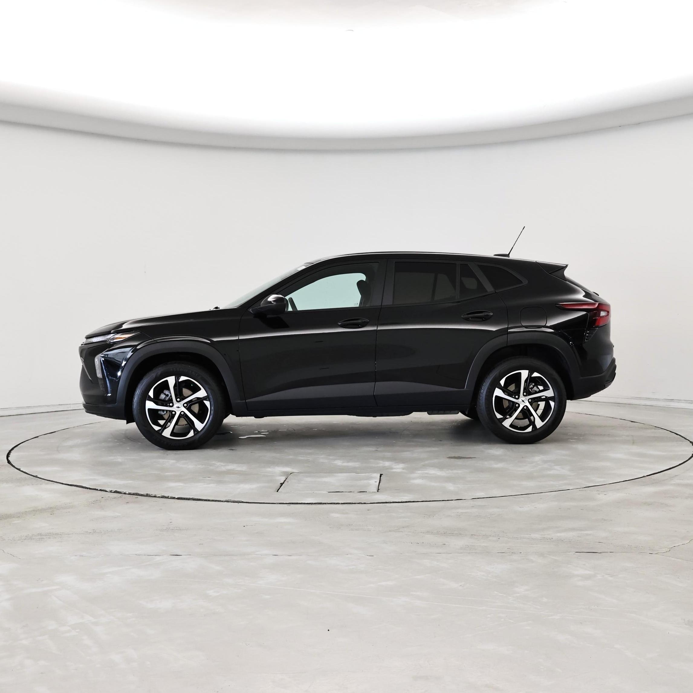 Thumbnail: 2024 Chevrolet Trax - 3