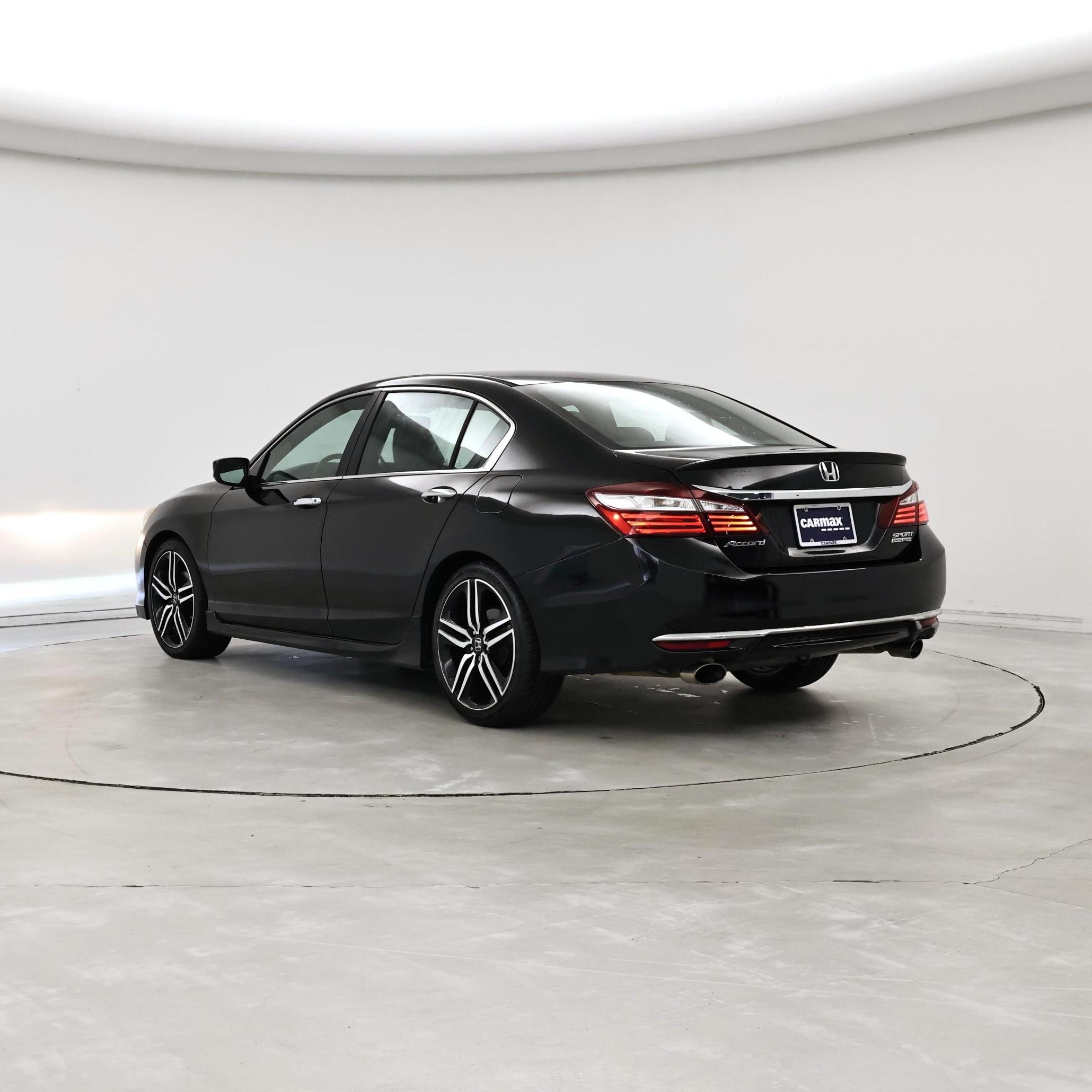 Thumbnail: 2017 Honda Accord - 2