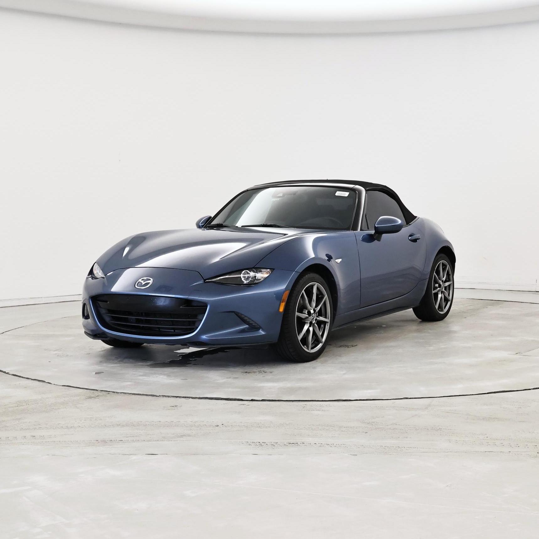 Thumbnail: 2020 Mazda MX-5 Miata - 4